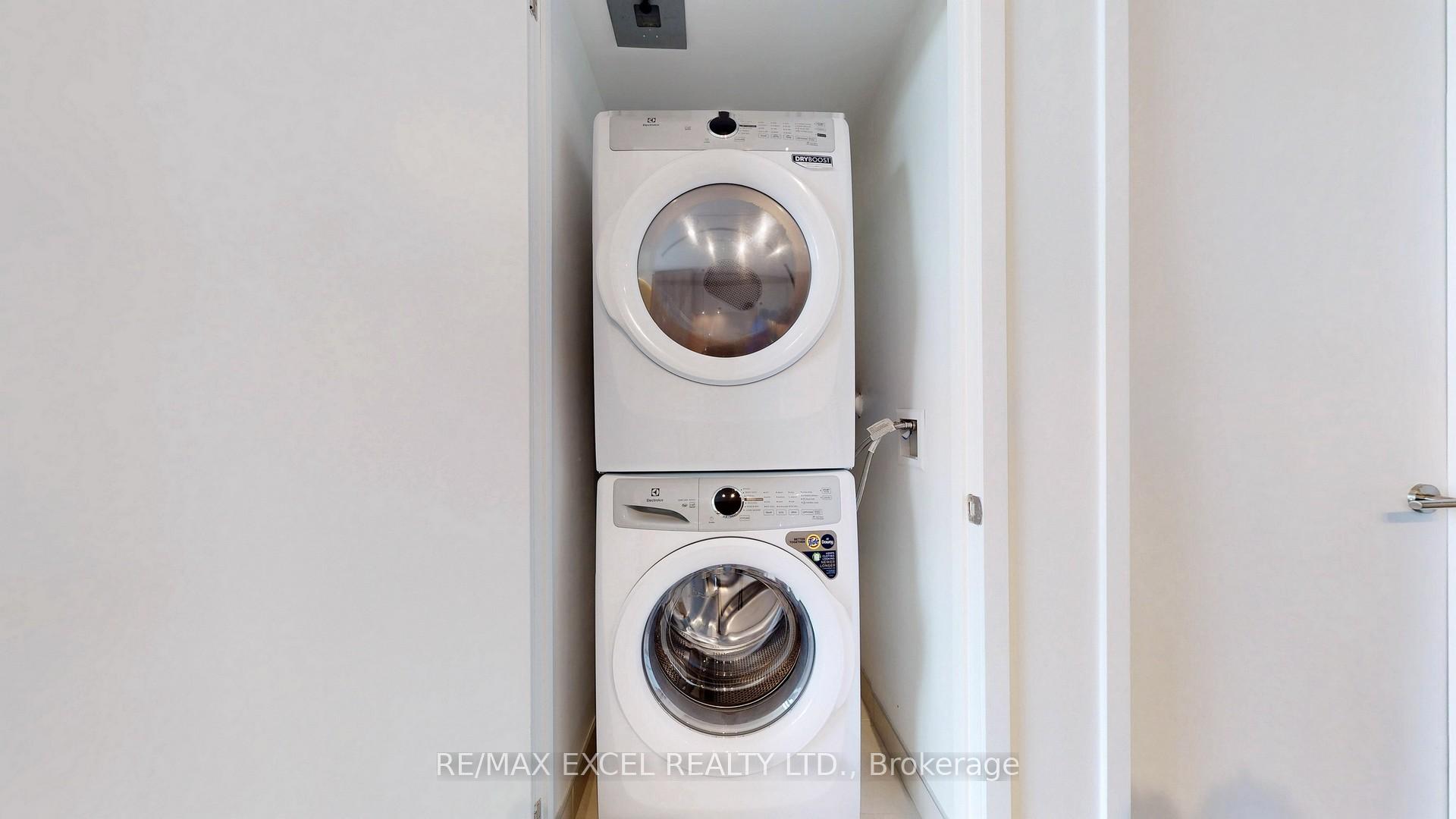 Photo 21 of Unit 802, 8 Beverley Glen Boulevard, Vaughan, Beverley Glen — HOMEH