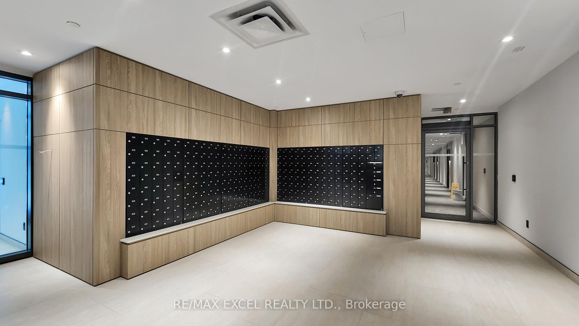 Photo 36 of Unit 802, 8 Beverley Glen Boulevard, Vaughan, Beverley Glen — HOMEH