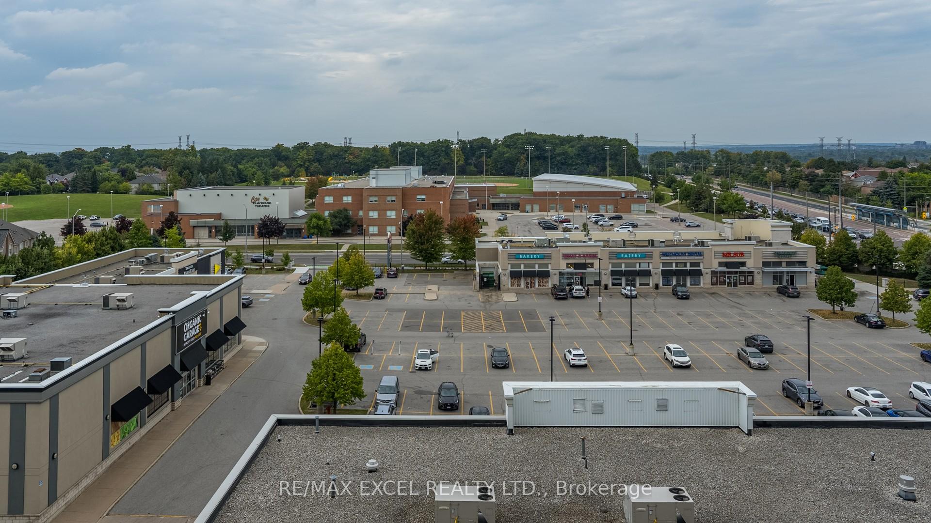 Photo 46 of Unit 802, 8 Beverley Glen Boulevard, Vaughan, Beverley Glen — HOMEH
