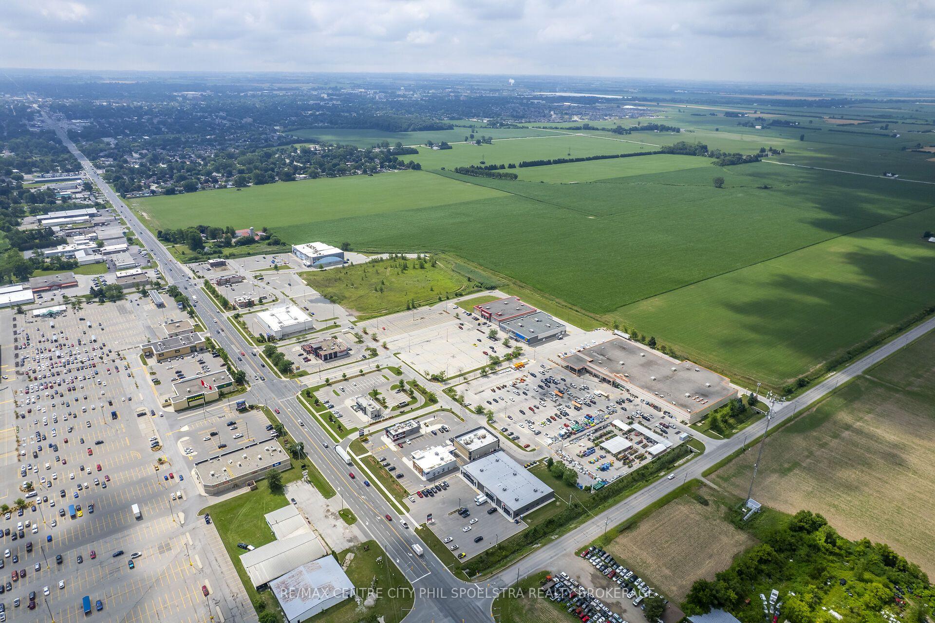 Photo 9 of 750 St Clair Street, Chatham-Kent, Chatham — HOMEH