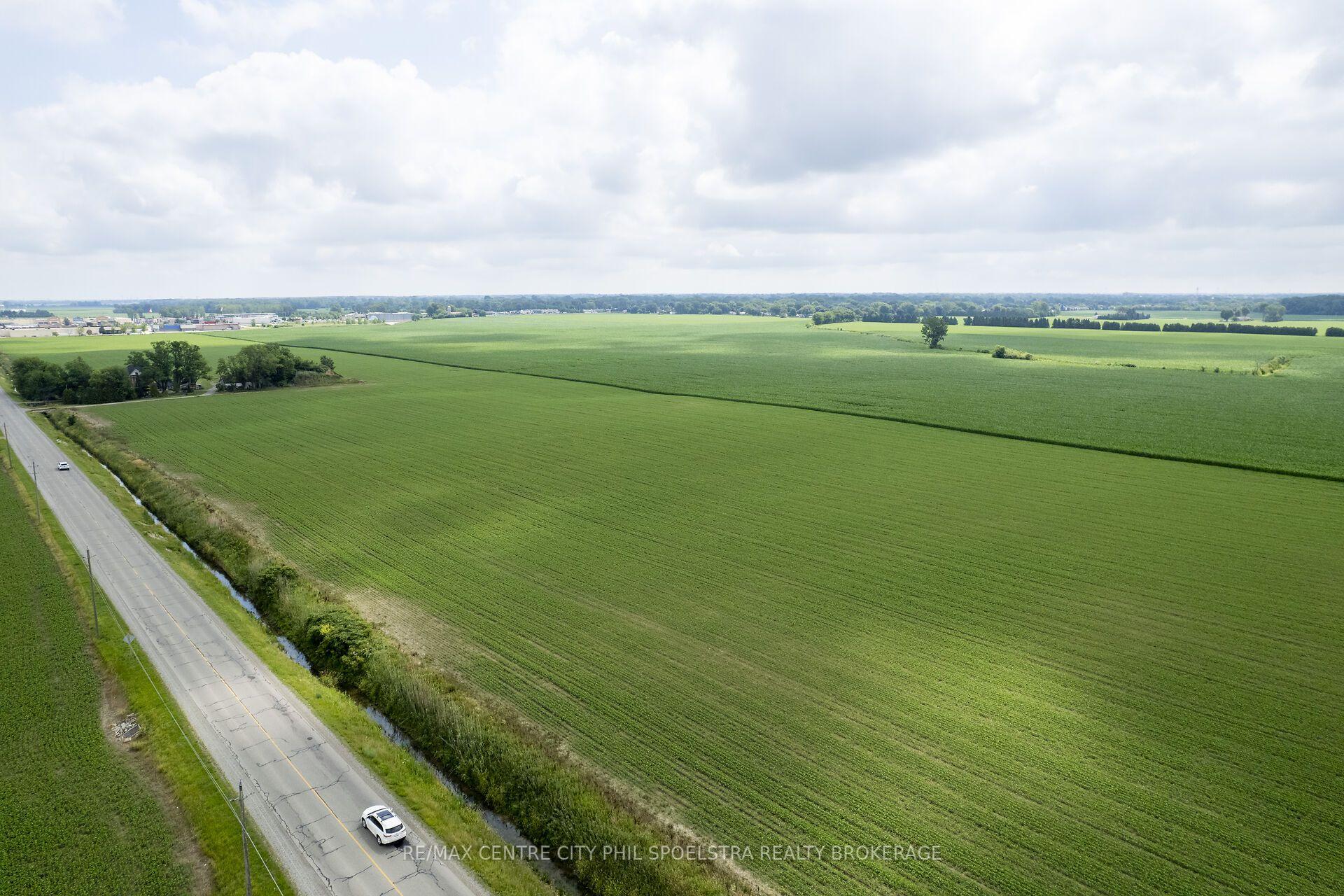 Photo 15 of 750 St Clair Street, Chatham-Kent, Chatham — HOMEH