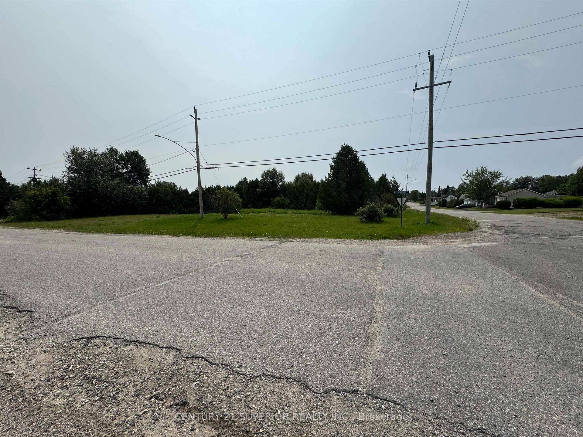 Photo 5 of 2 Sandpiper Ave, Manitouwadge, TB-73 — HOMEH