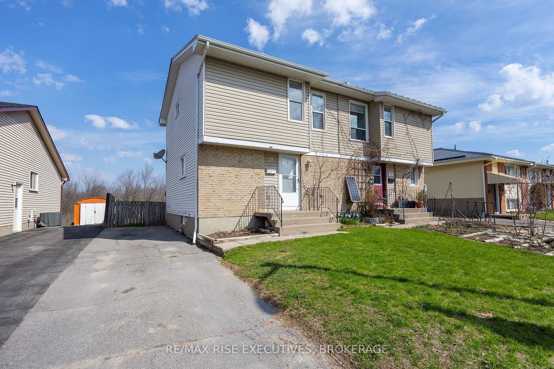 Photo 2 of 75 Wycliffe Crescent, Kingston, East of Sir John A. Blvd — HOMEH