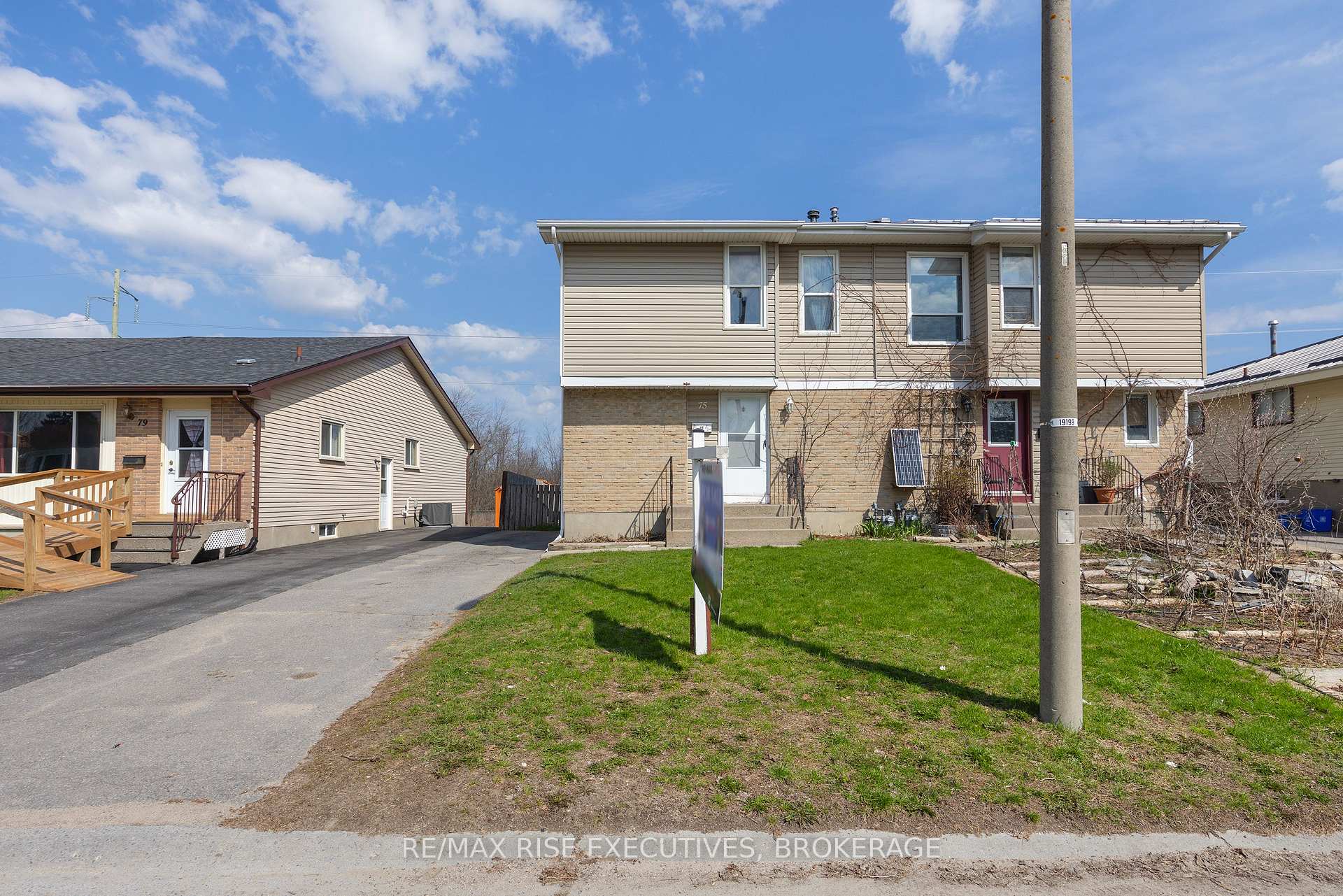 Photo 3 of 75 Wycliffe Crescent, Kingston, East of Sir John A. Blvd — HOMEH