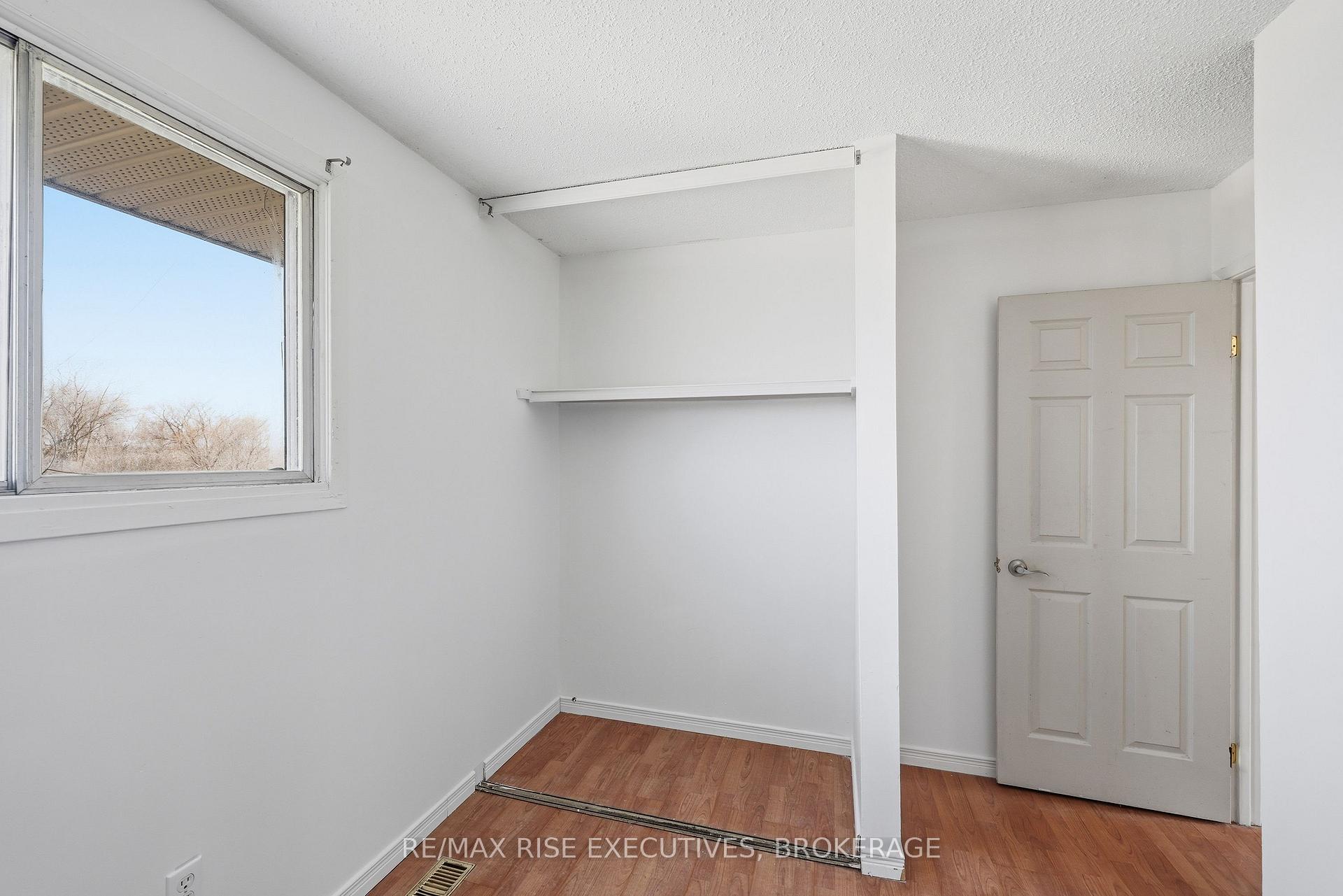 Photo 35 of 75 Wycliffe Crescent, Kingston, East of Sir John A. Blvd — HOMEH