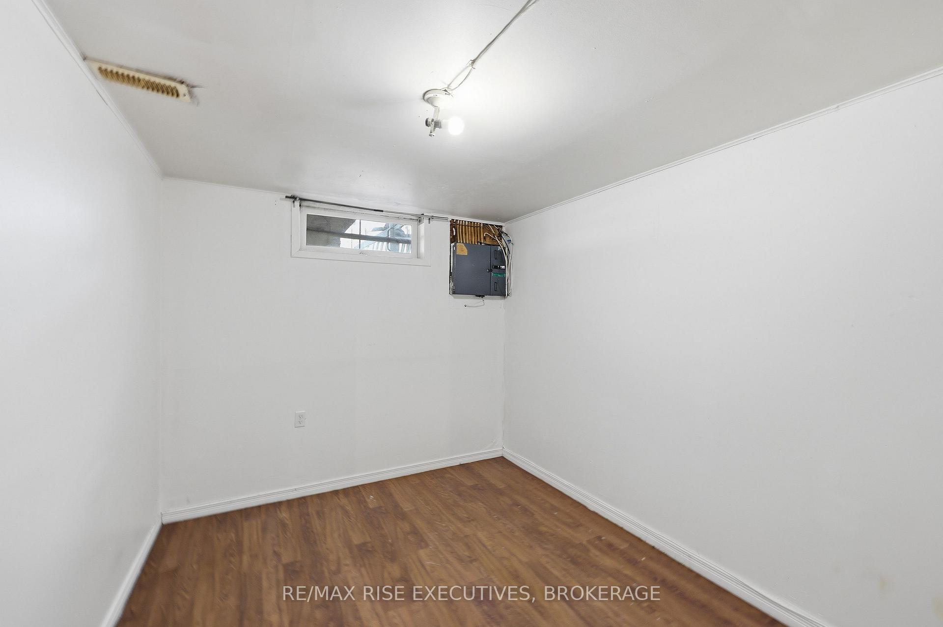 Photo 38 of 75 Wycliffe Crescent, Kingston, East of Sir John A. Blvd — HOMEH