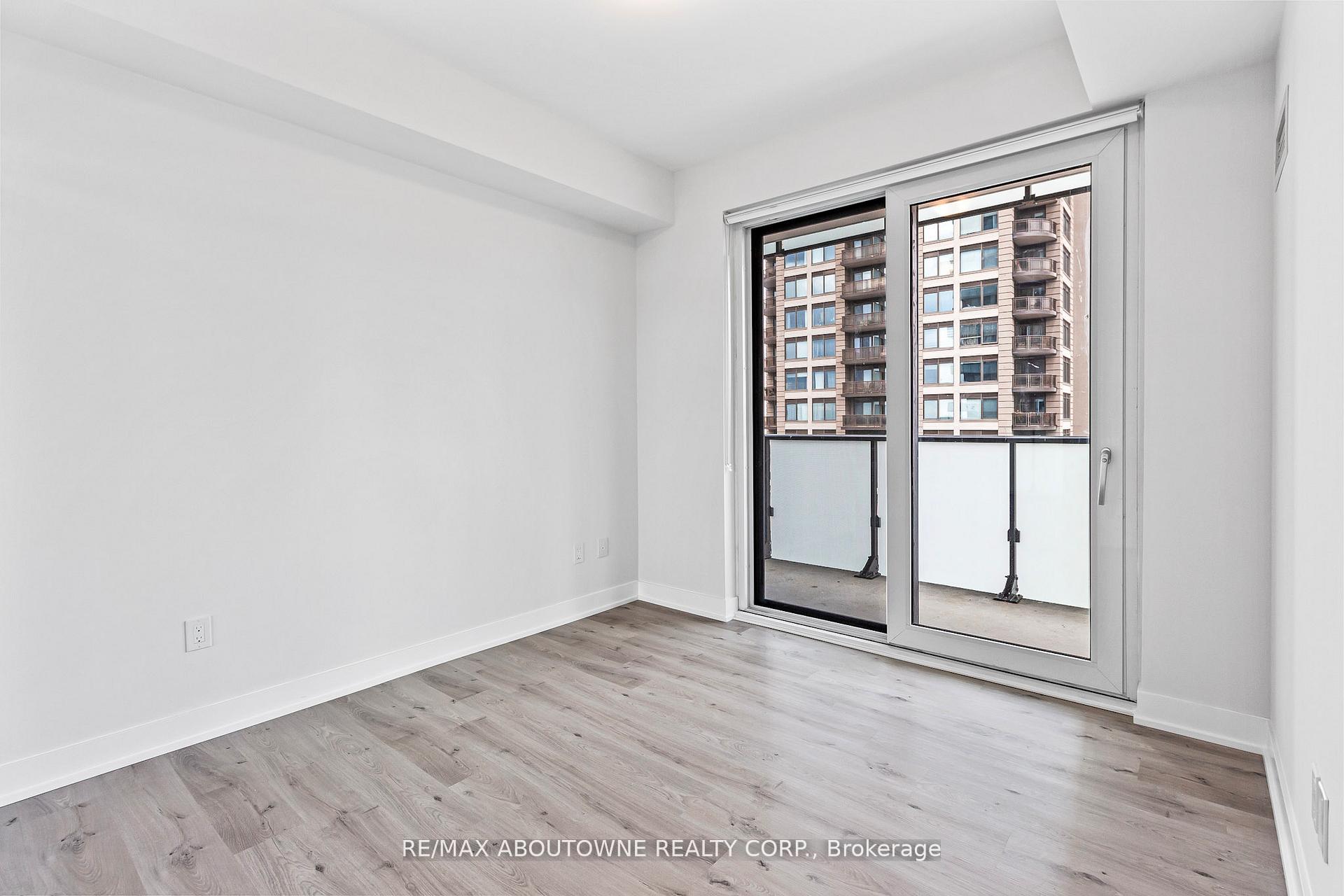 Photo 12 of Unit 1003, 430 Square One Drive, Mississauga, City Centre — HOMEH