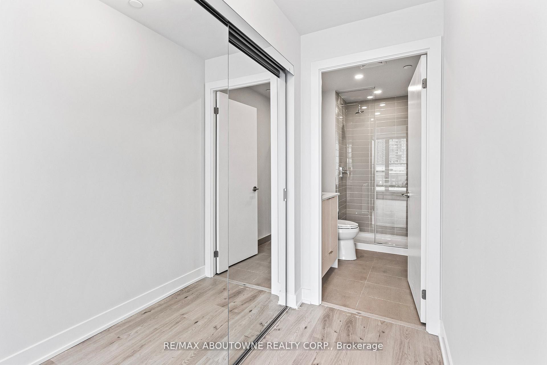 Photo 16 of Unit 1003, 430 Square One Drive, Mississauga, City Centre — HOMEH