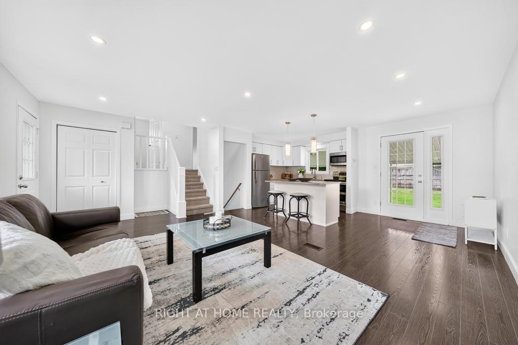 Photo 6 of 8 Acadia Crescent, St. Catharines, Secord Woods — HOMEH