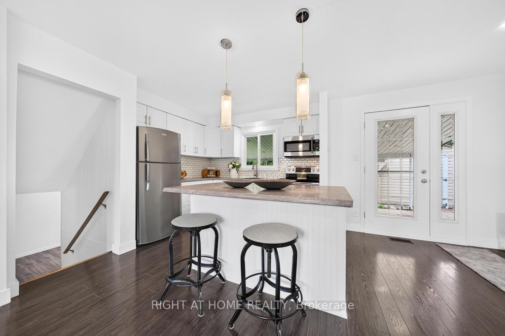 Photo 12 of 8 Acadia Crescent, St. Catharines, Secord Woods — HOMEH