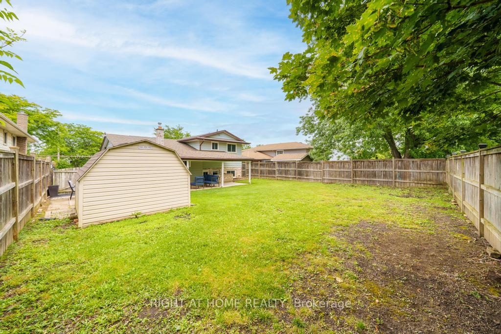 Photo 49 of 8 Acadia Crescent, St. Catharines, Secord Woods — HOMEH