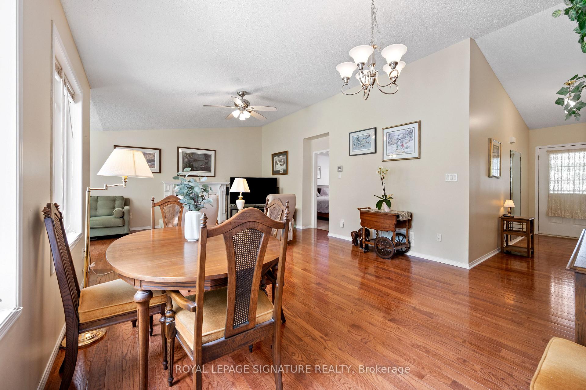 Photo 11 of 9 Huron Court, Clarington, Newcastle — HOMEH
