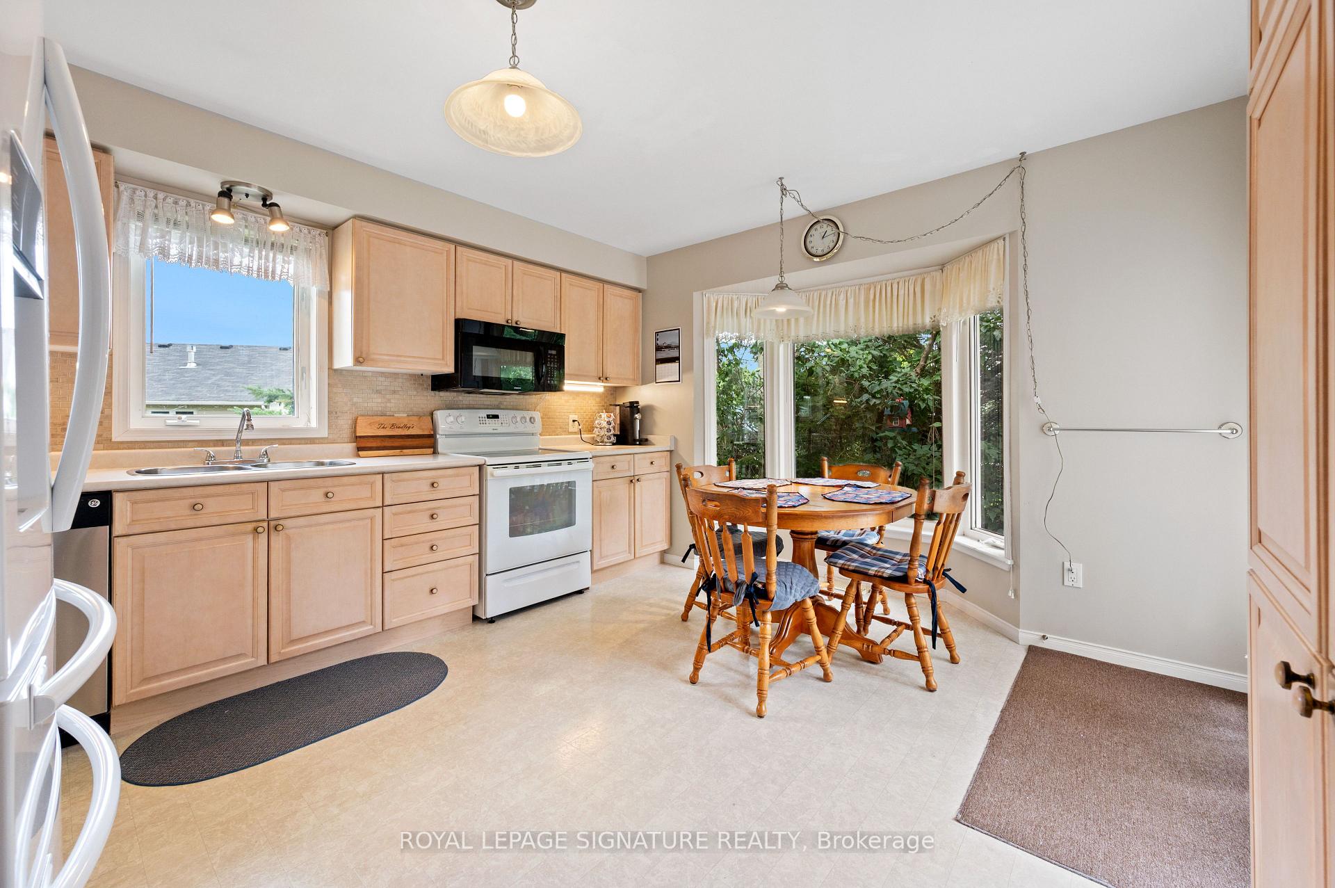 Photo 19 of 9 Huron Court, Clarington, Newcastle — HOMEH