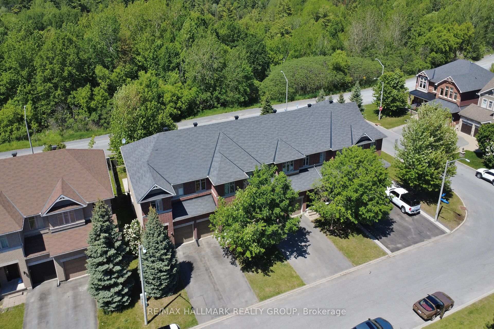 Photo 3 of 450 Sultan Street, Ottawa, Springridge/East Village — HOMEH