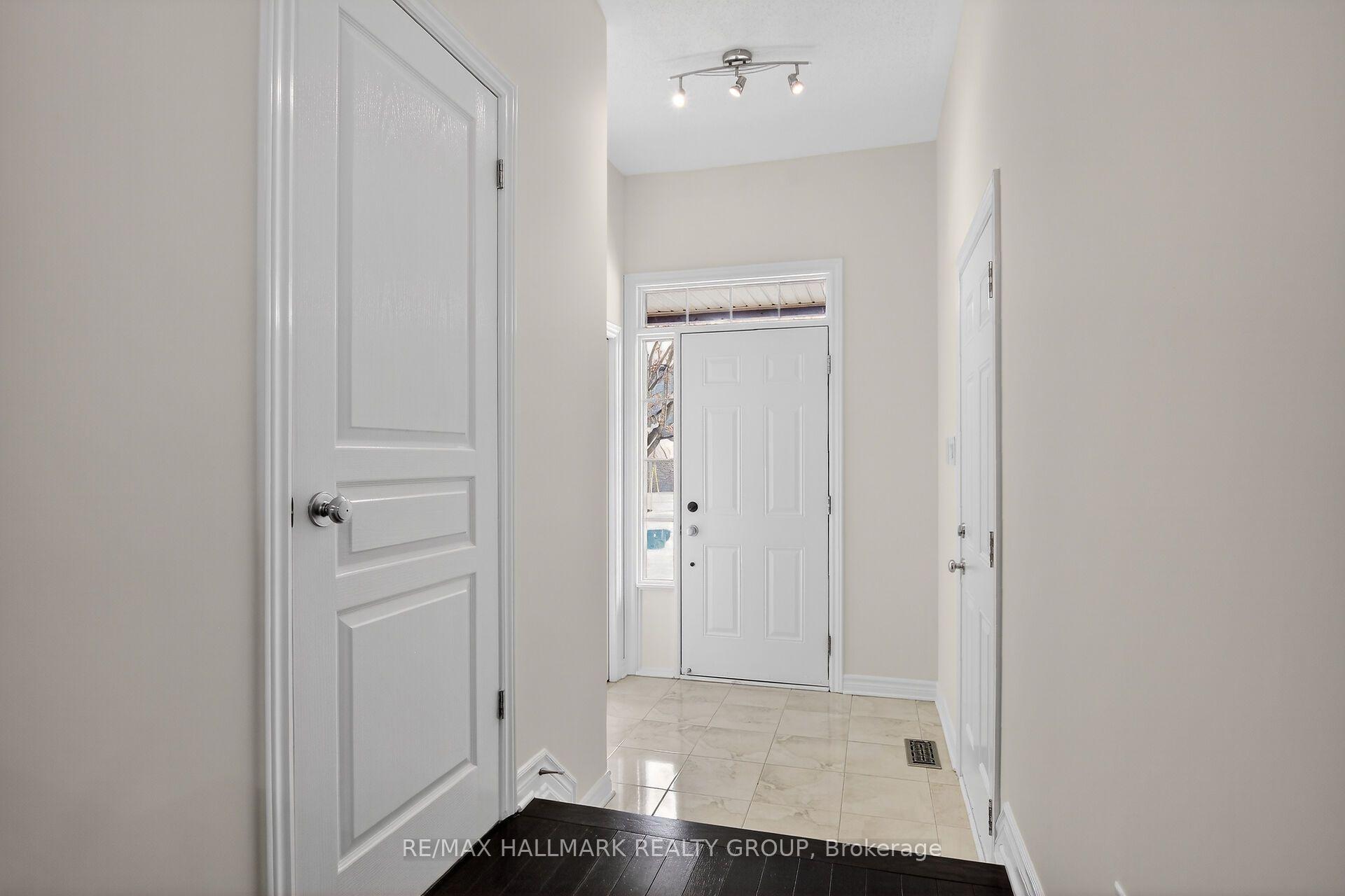Photo 7 of 450 Sultan Street, Ottawa, Springridge/East Village — HOMEH