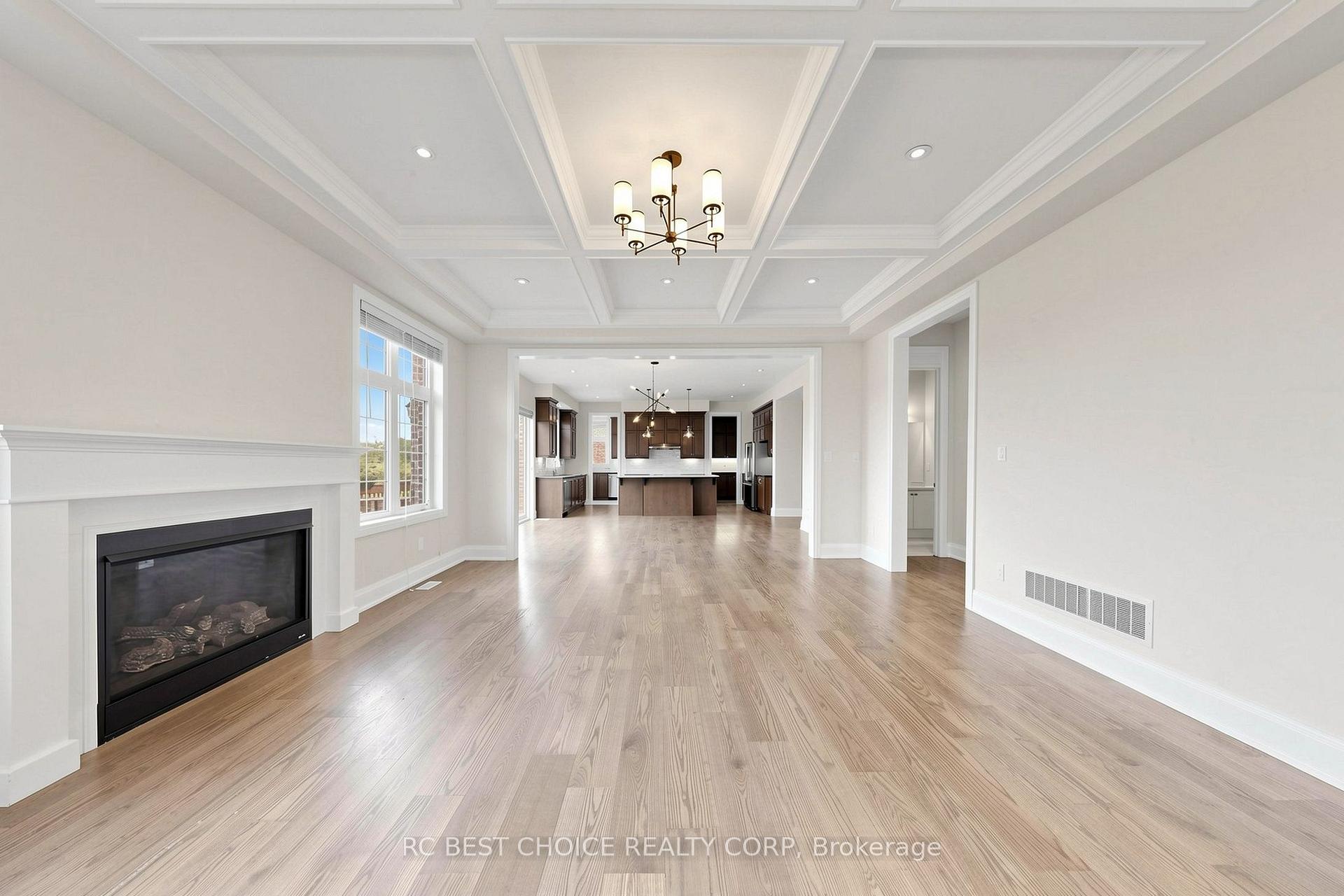 Photo 6 of 10 Ridgepoint Road, Vaughan, Kleinburg — HOMEH