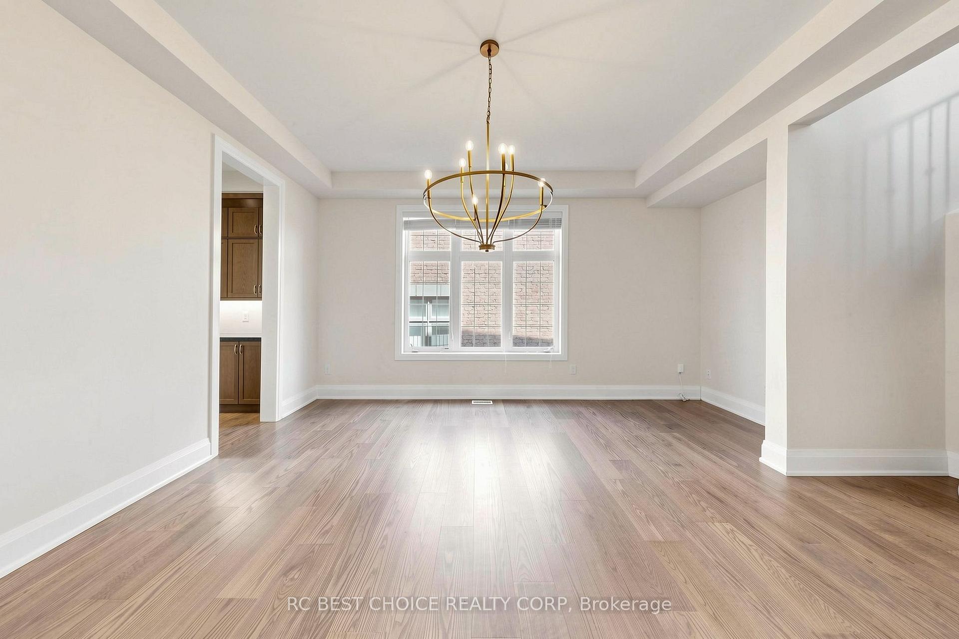 Photo 13 of 10 Ridgepoint Road, Vaughan, Kleinburg — HOMEH