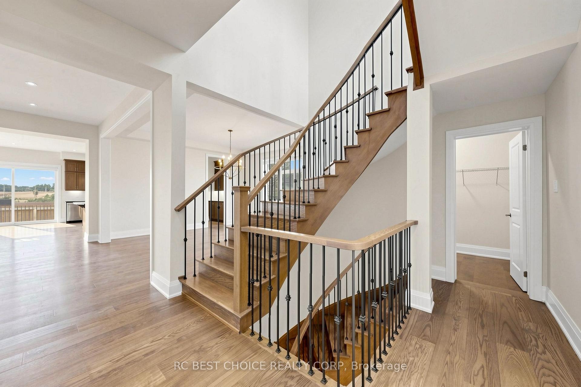 Photo 22 of 10 Ridgepoint Road, Vaughan, Kleinburg — HOMEH
