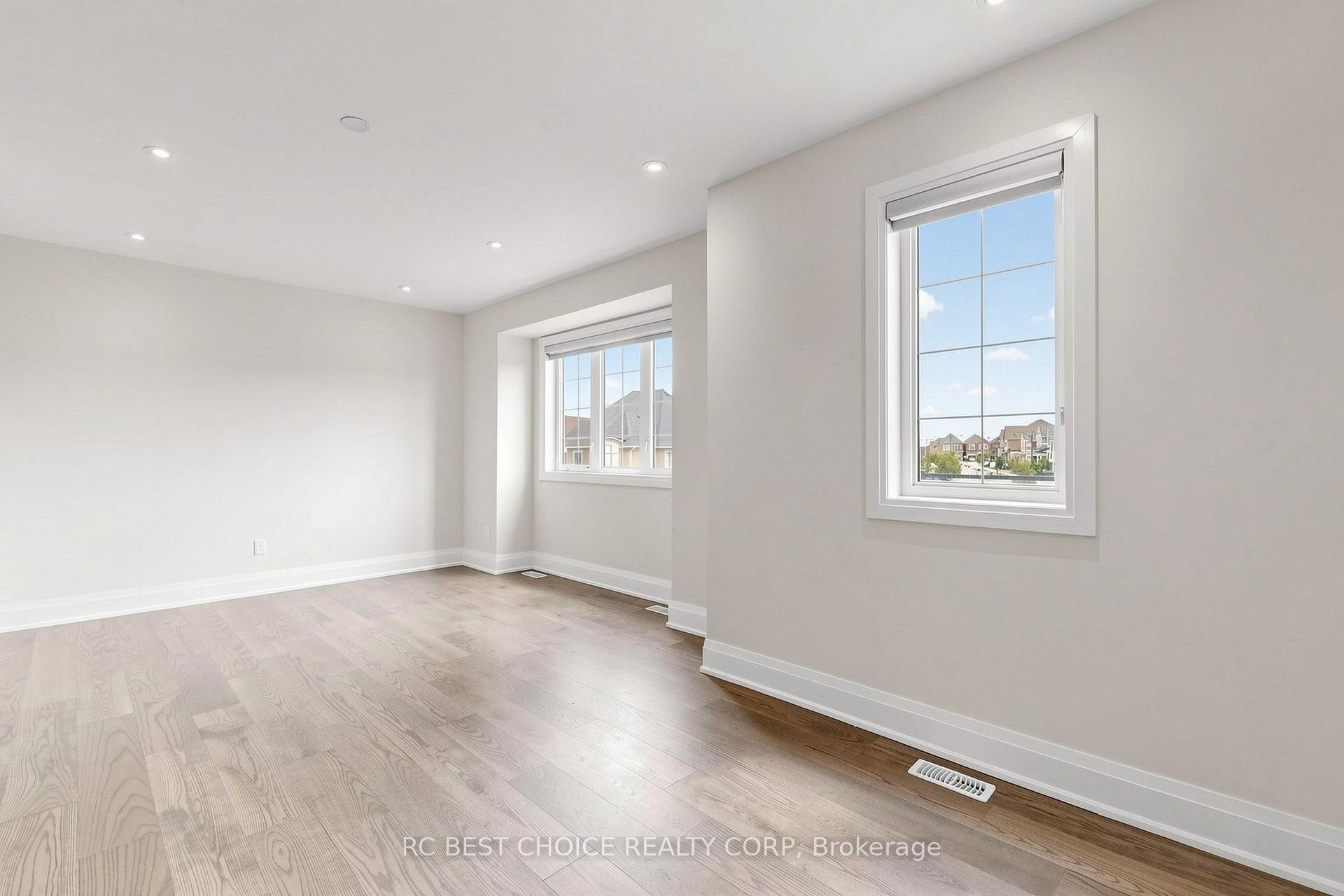 Photo 23 of 10 Ridgepoint Road, Vaughan, Kleinburg — HOMEH