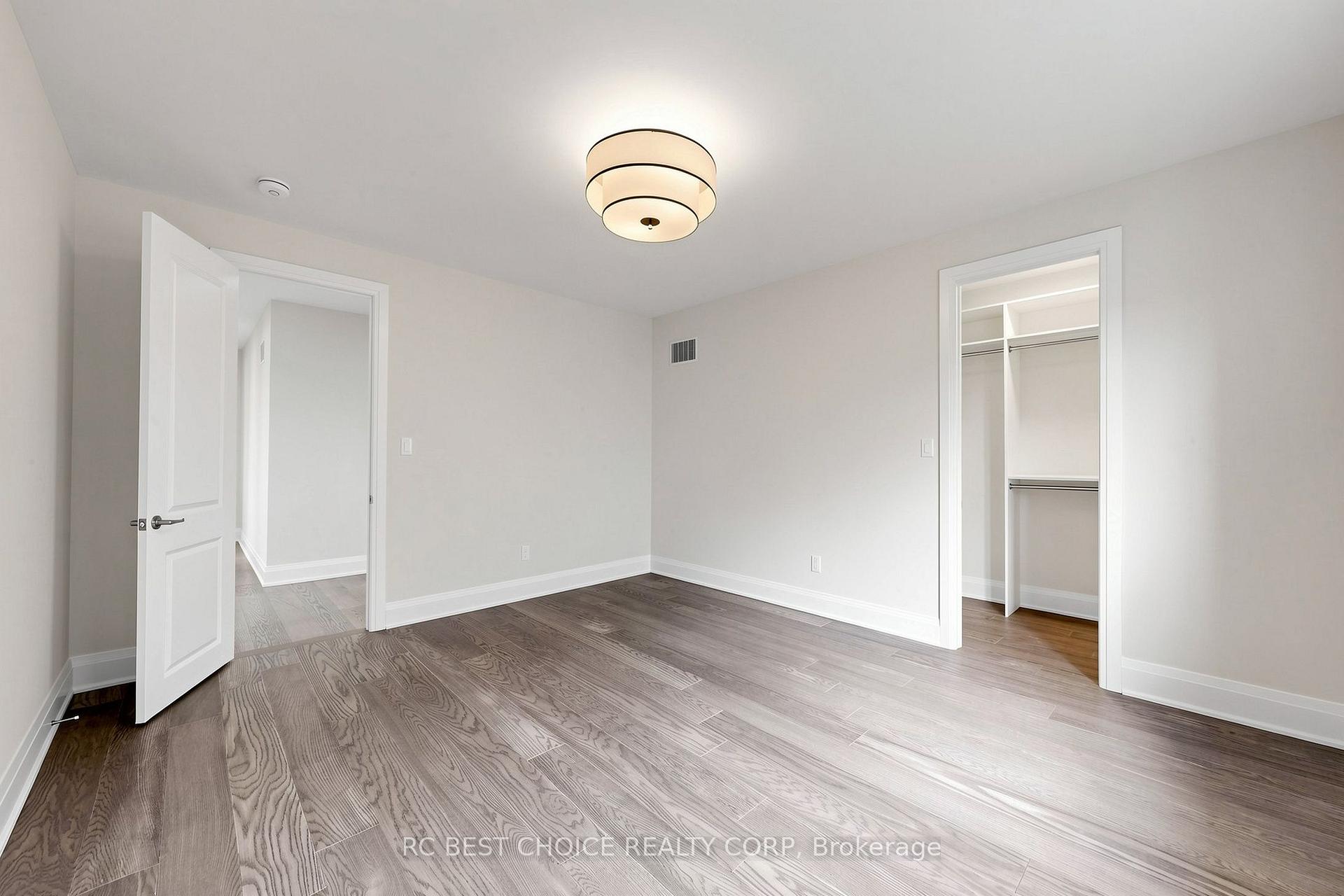 Photo 34 of 10 Ridgepoint Road, Vaughan, Kleinburg — HOMEH
