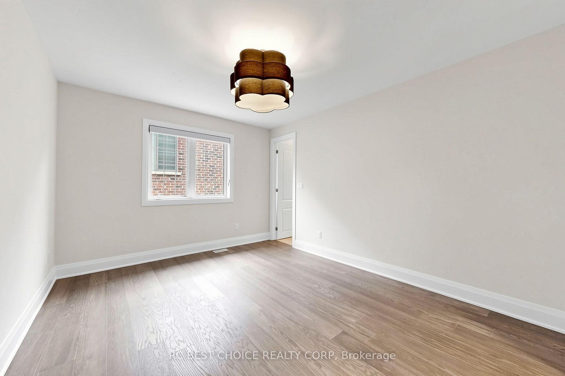 Photo 43 of 10 Ridgepoint Road, Vaughan, Kleinburg — HOMEH