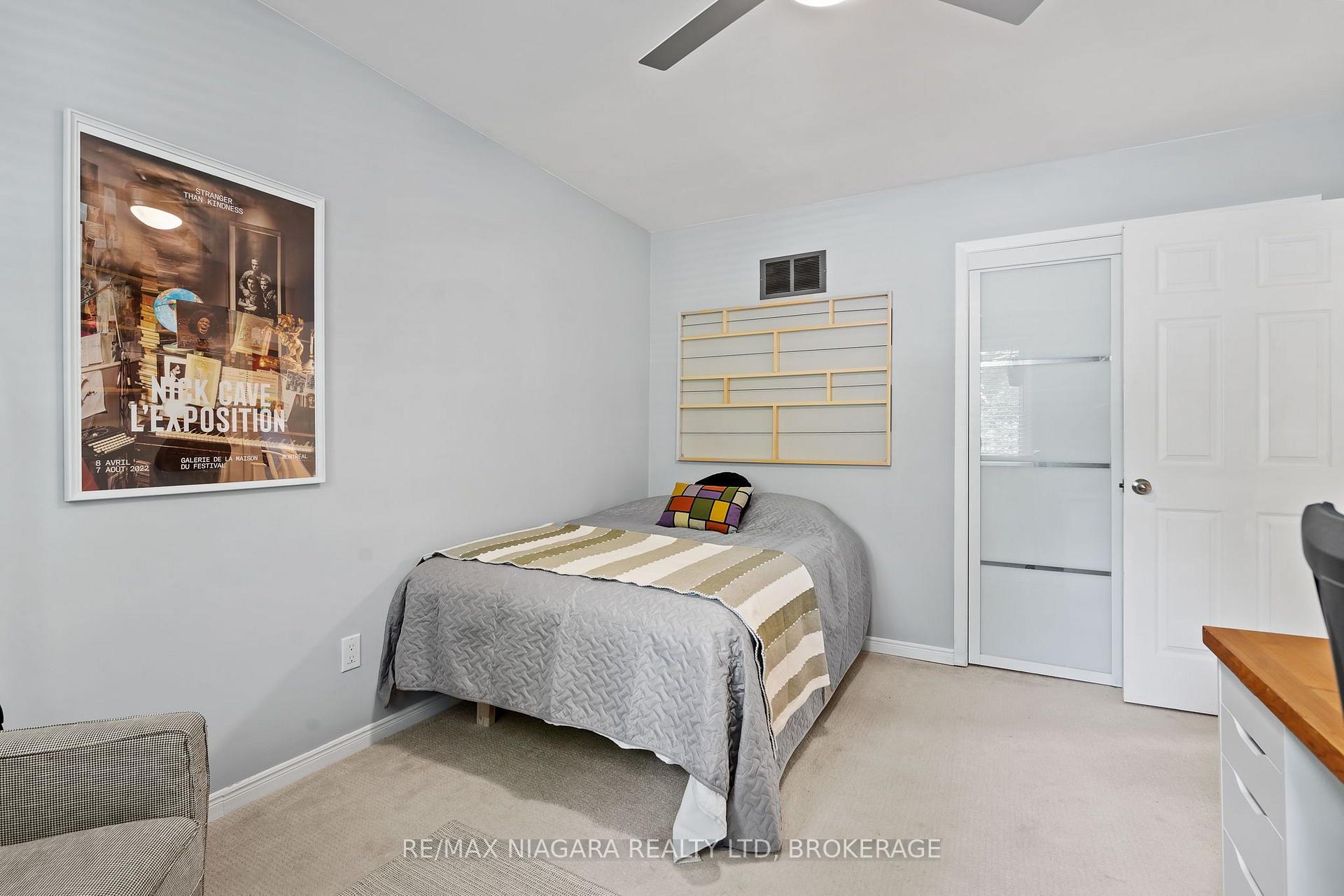 Photo 18 of 6866 Dellpark Drive, Niagara Falls, Stamford — HOMEH