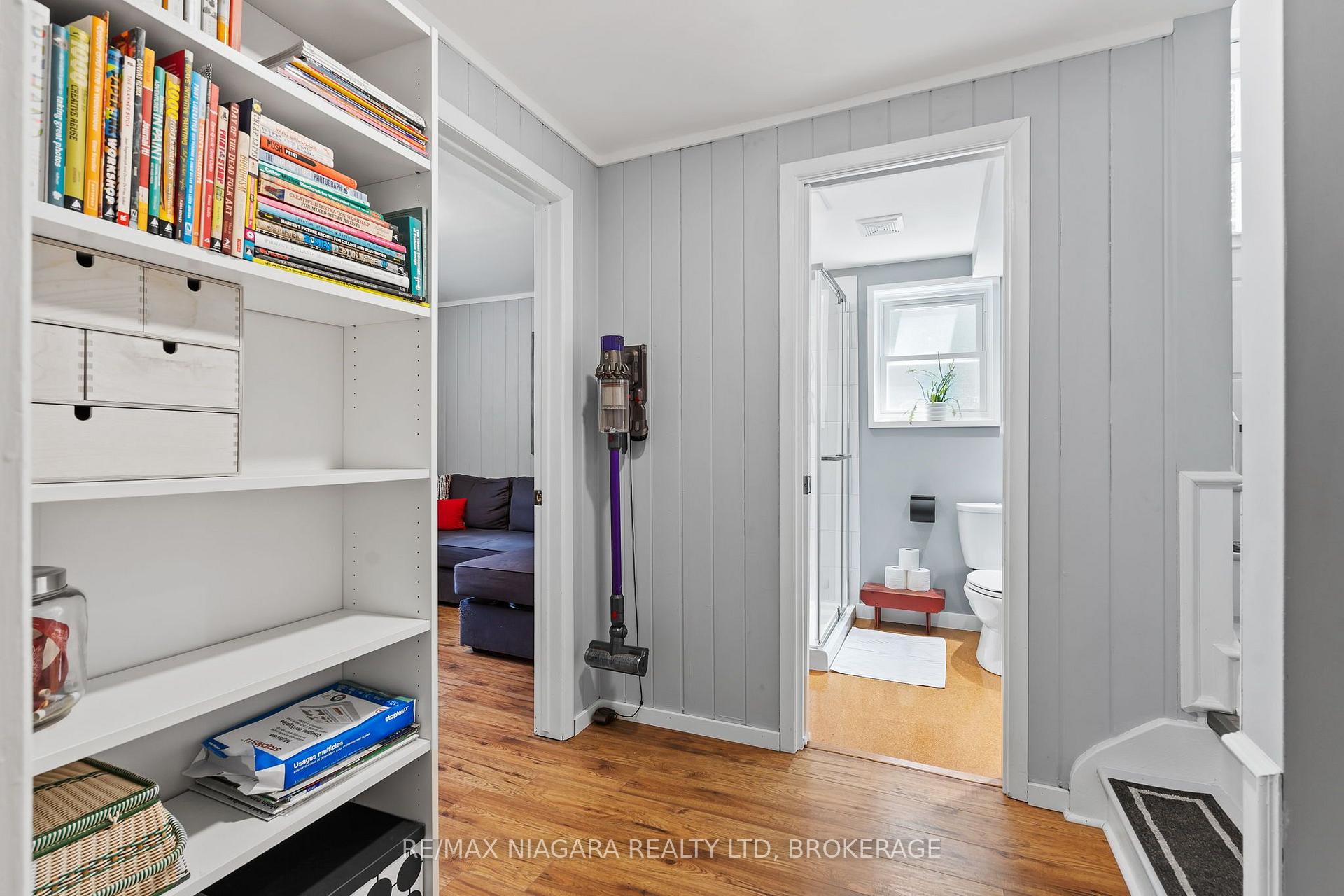 Photo 21 of 6866 Dellpark Drive, Niagara Falls, Stamford — HOMEH