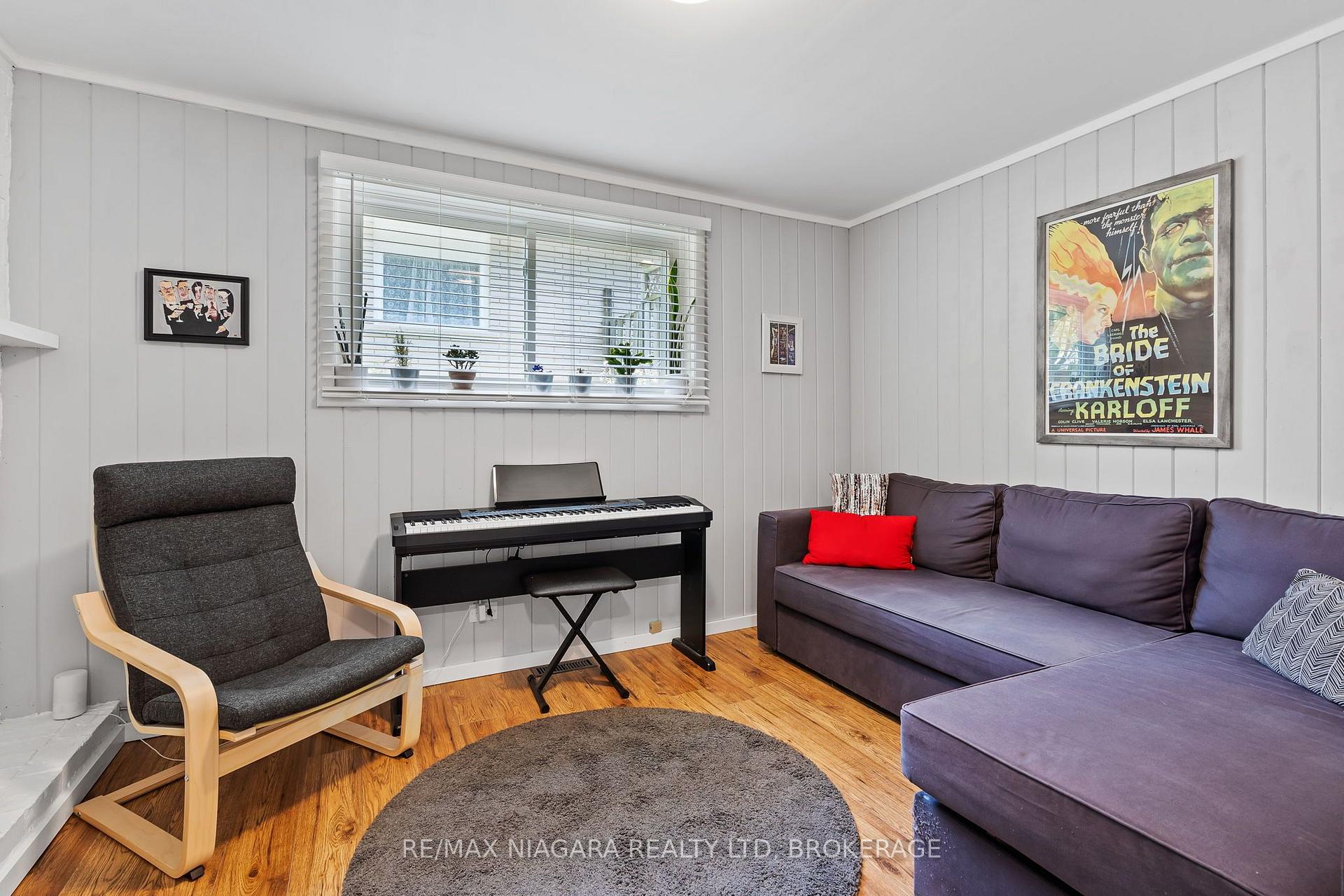 Photo 23 of 6866 Dellpark Drive, Niagara Falls, Stamford — HOMEH