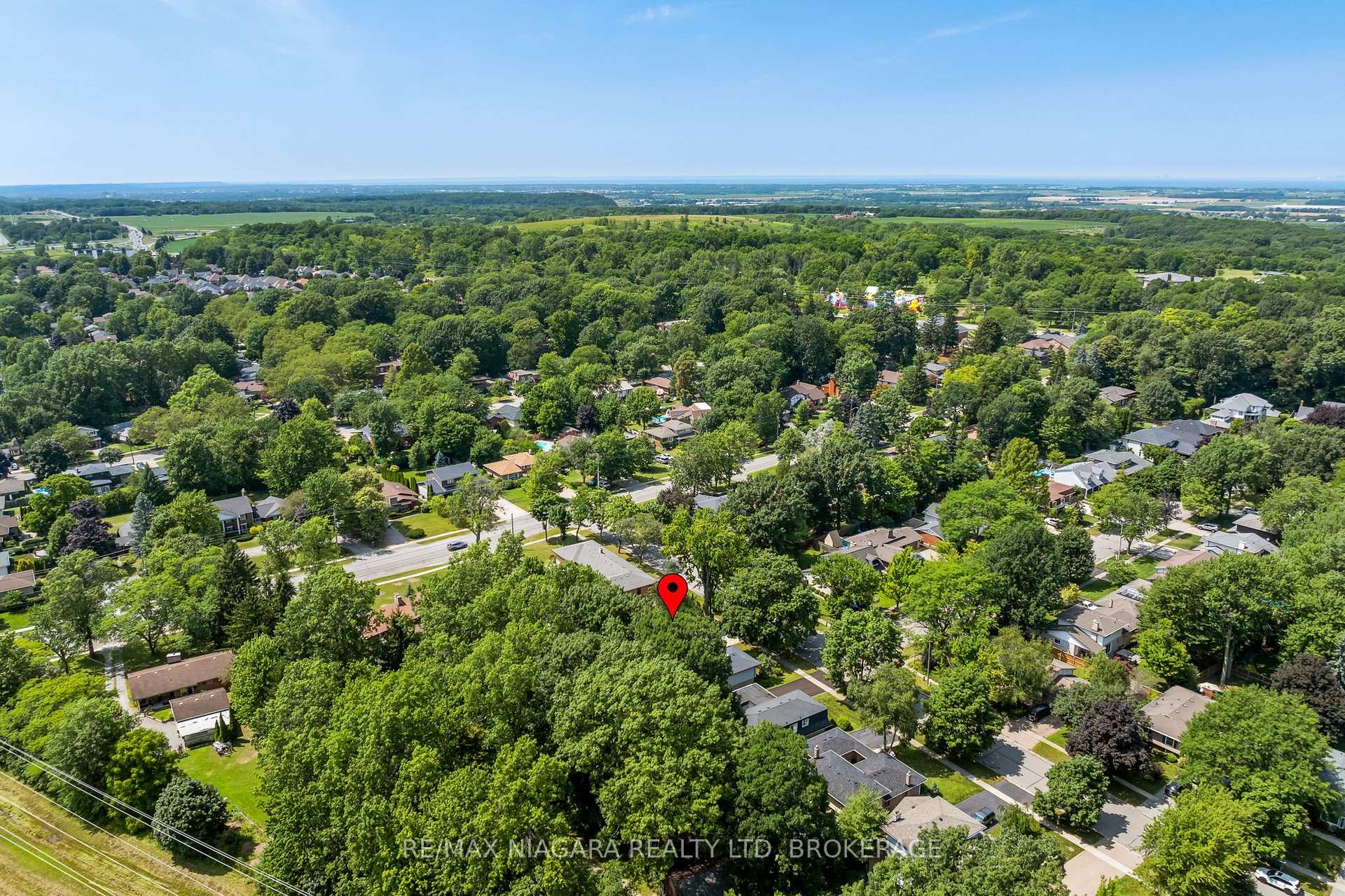 Photo 45 of 6866 Dellpark Drive, Niagara Falls, Stamford — HOMEH