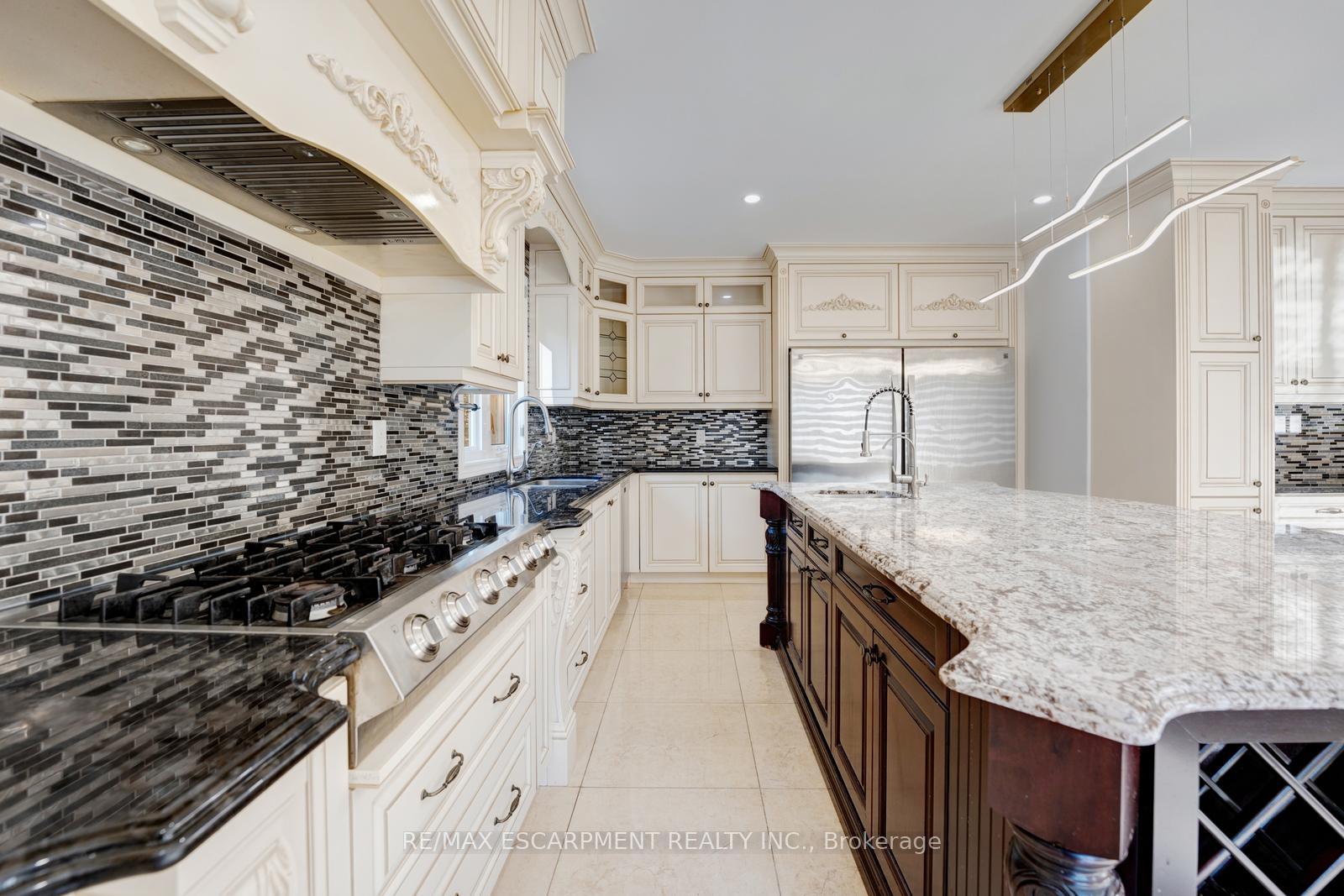 Photo 20 of 8 Ridgewood Drive, Richmond Hill, Rural Richmond Hill — HOMEH