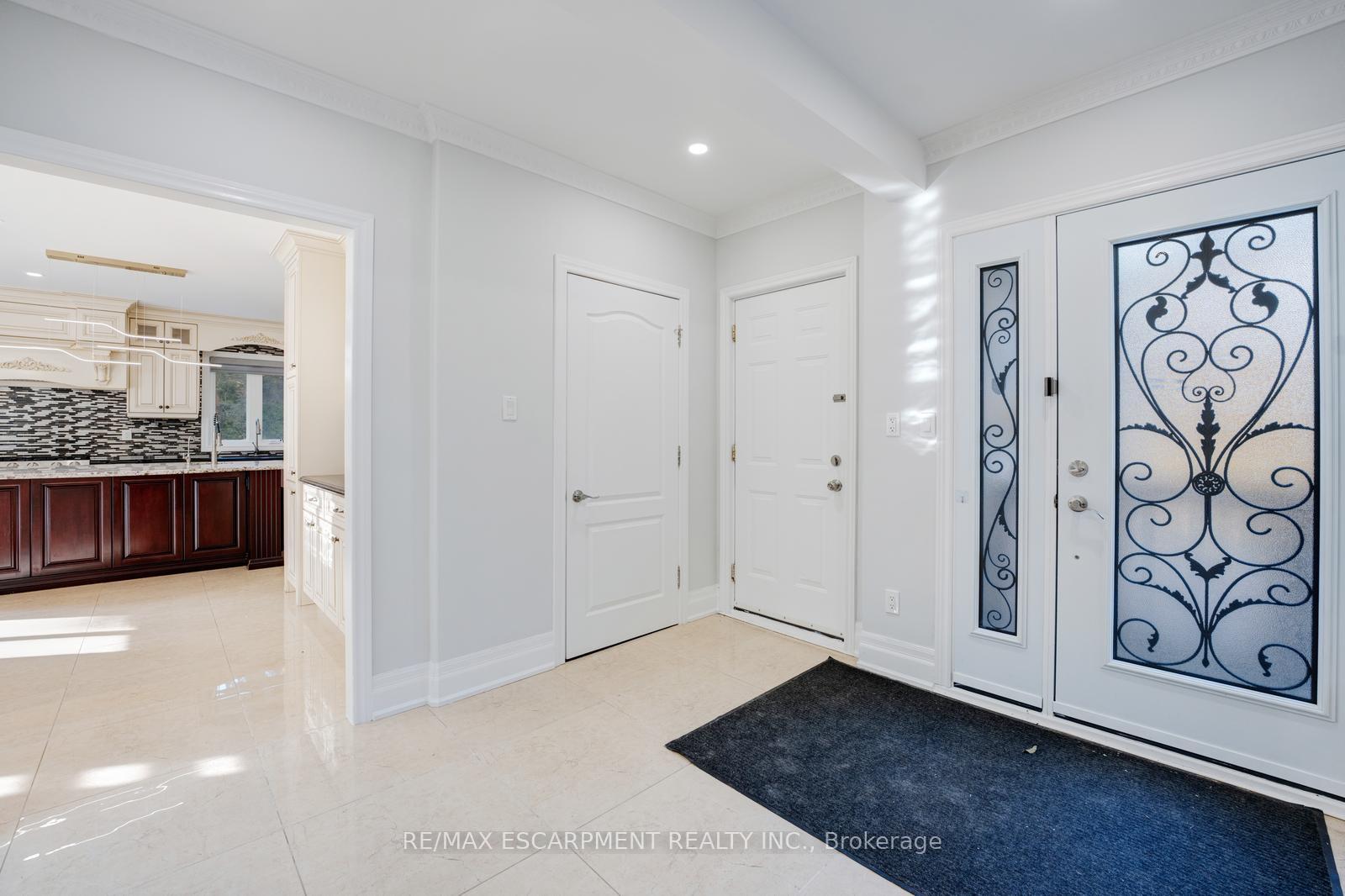 Photo 23 of 8 Ridgewood Drive, Richmond Hill, Rural Richmond Hill — HOMEH