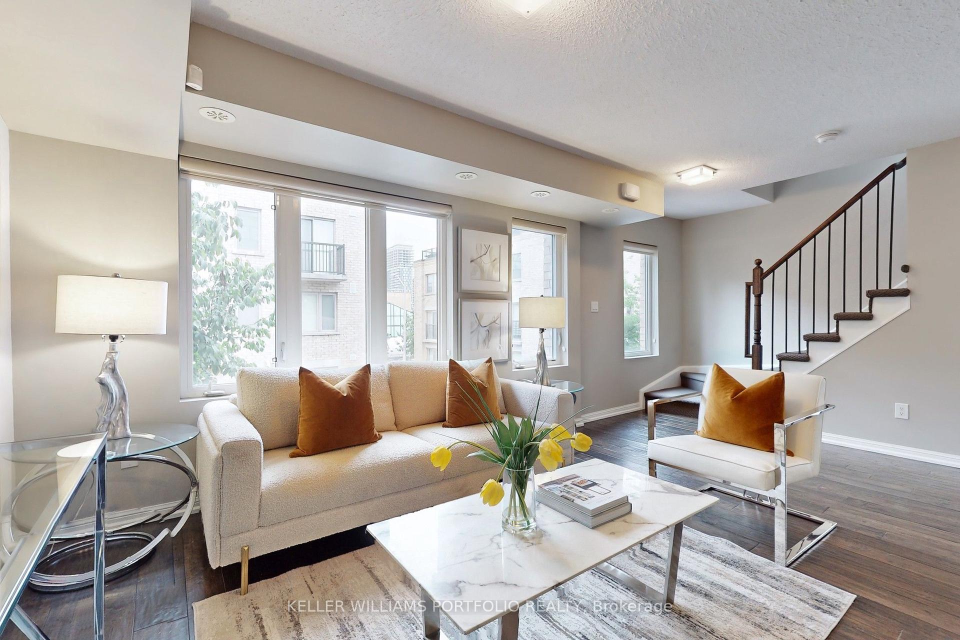 Photo 2 of Unit 235, 10 Foundry Avenue, Toronto, Dovercourt-Wallace Emerson-Junction — HOMEH
