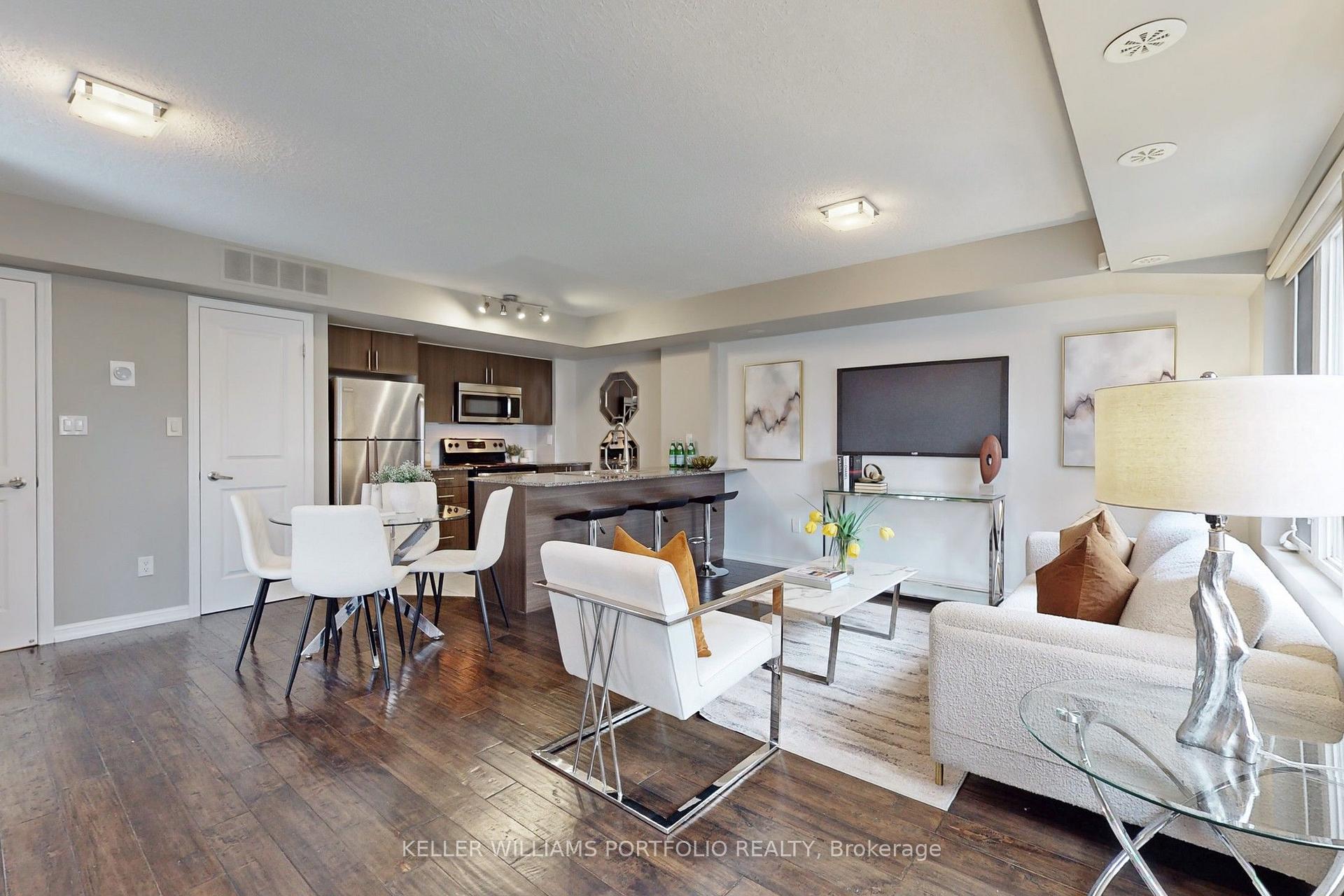Photo 4 of Unit 235, 10 Foundry Avenue, Toronto, Dovercourt-Wallace Emerson-Junction — HOMEH