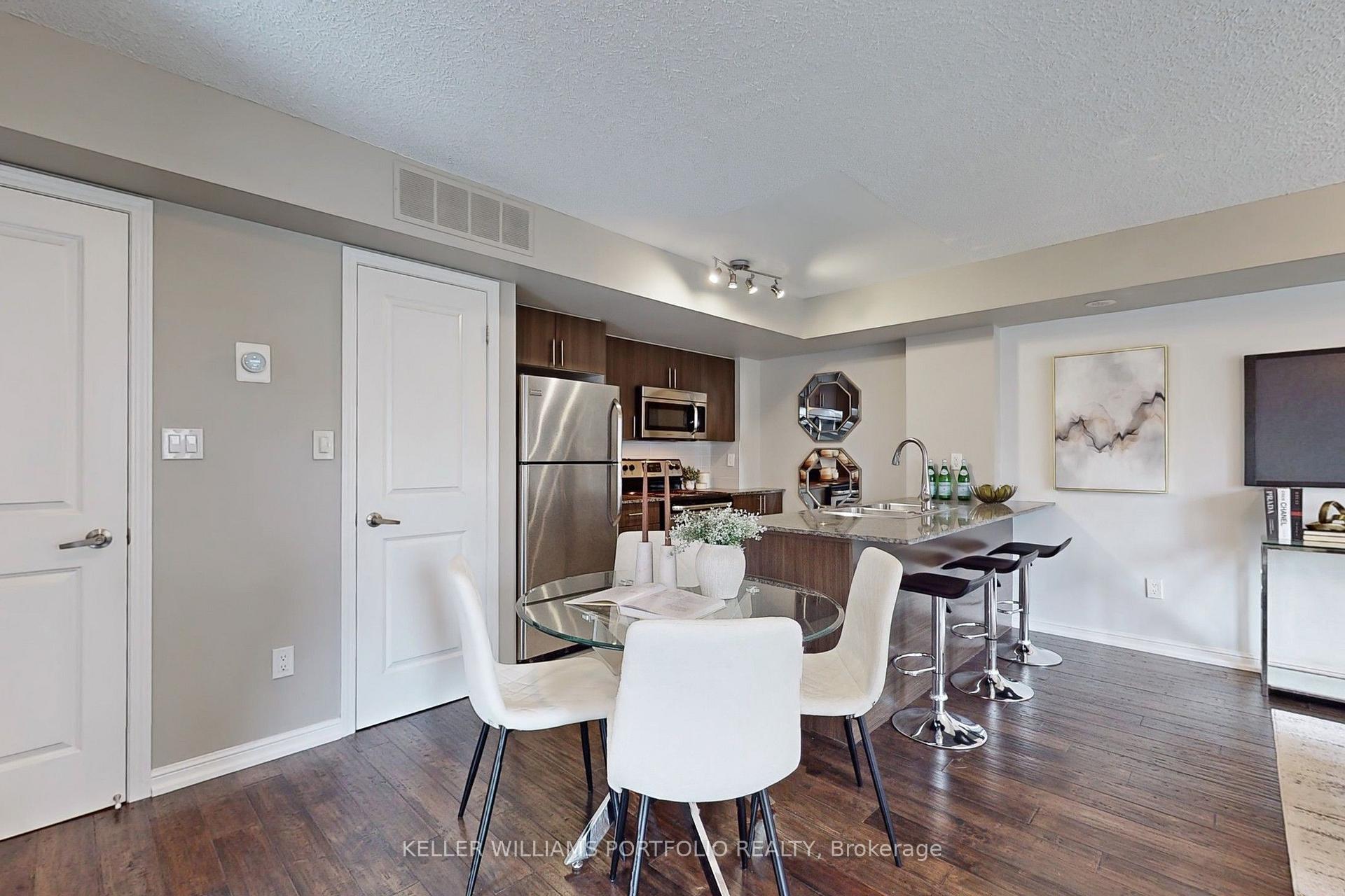 Photo 9 of Unit 235, 10 Foundry Avenue, Toronto, Dovercourt-Wallace Emerson-Junction — HOMEH