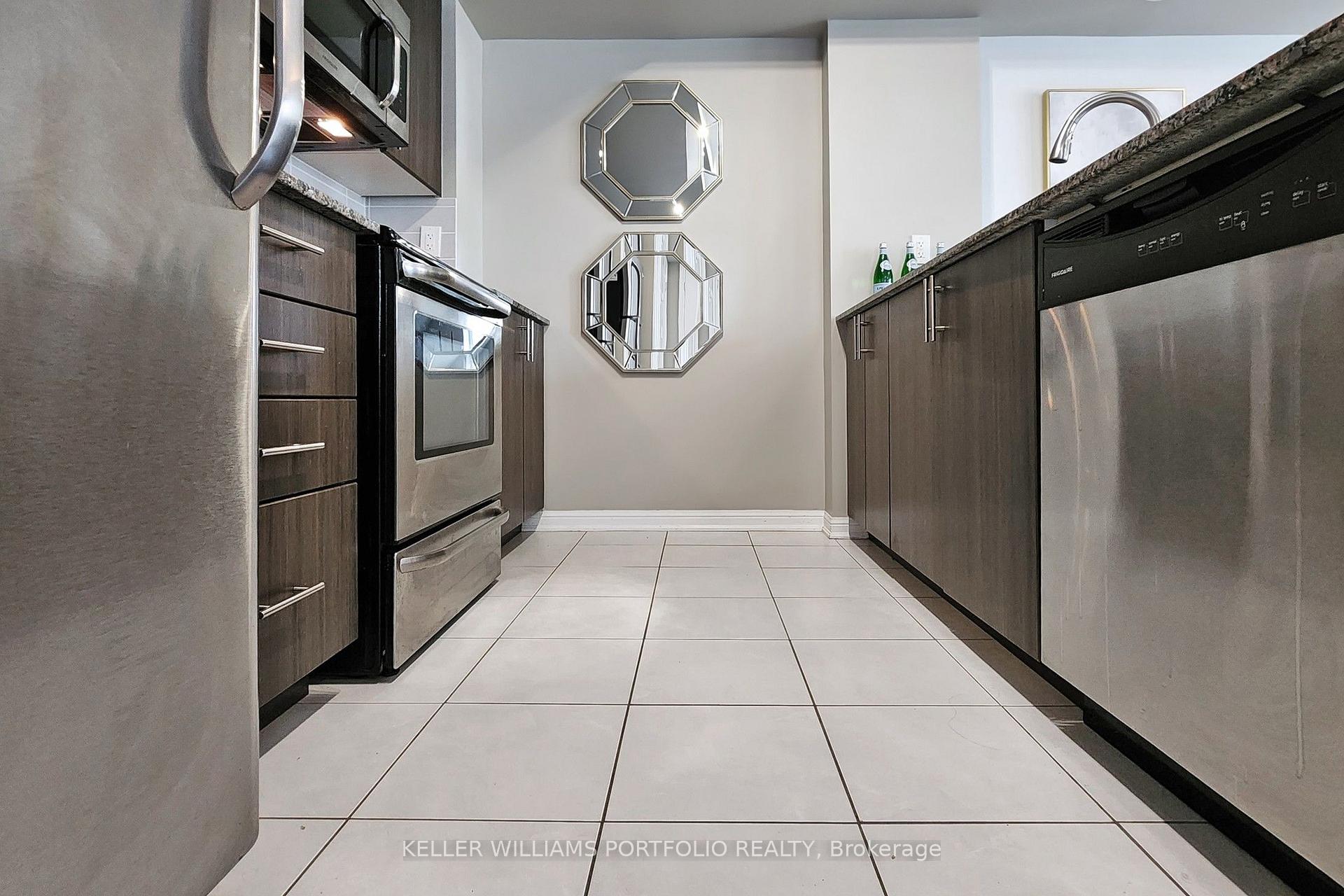 Photo 12 of Unit 235, 10 Foundry Avenue, Toronto, Dovercourt-Wallace Emerson-Junction — HOMEH