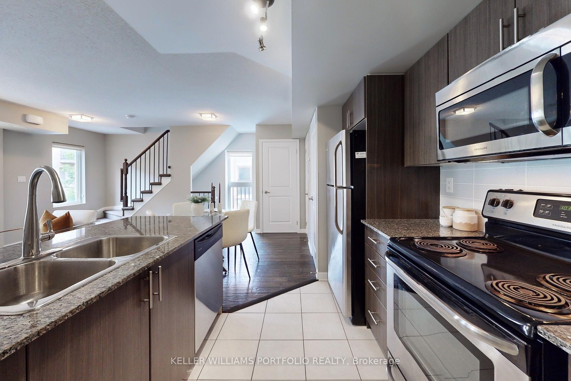 Photo 17 of Unit 235, 10 Foundry Avenue, Toronto, Dovercourt-Wallace Emerson-Junction — HOMEH