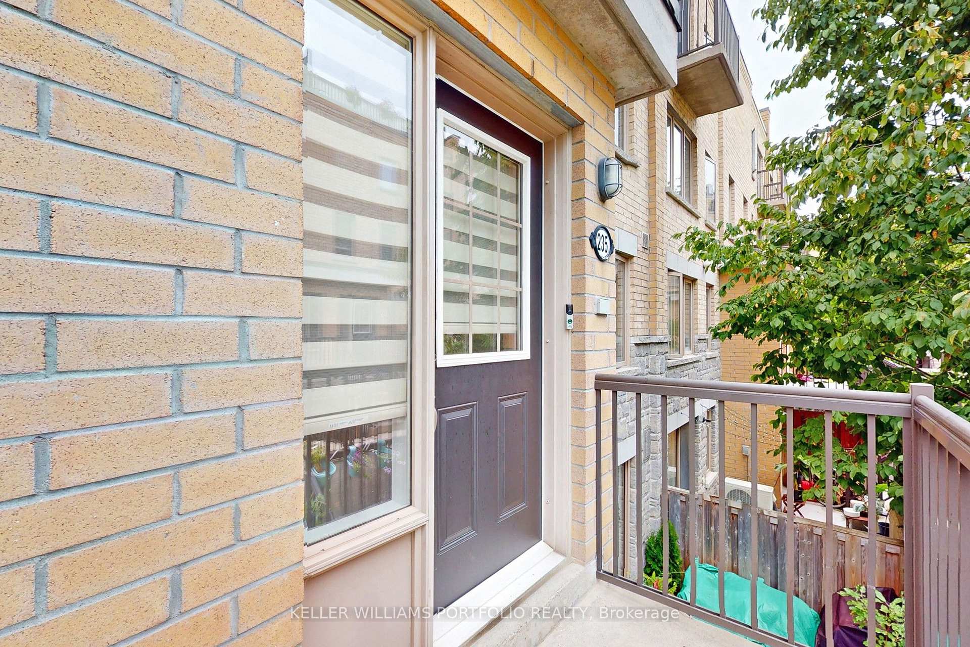 Photo 30 of Unit 235, 10 Foundry Avenue, Toronto, Dovercourt-Wallace Emerson-Junction — HOMEH