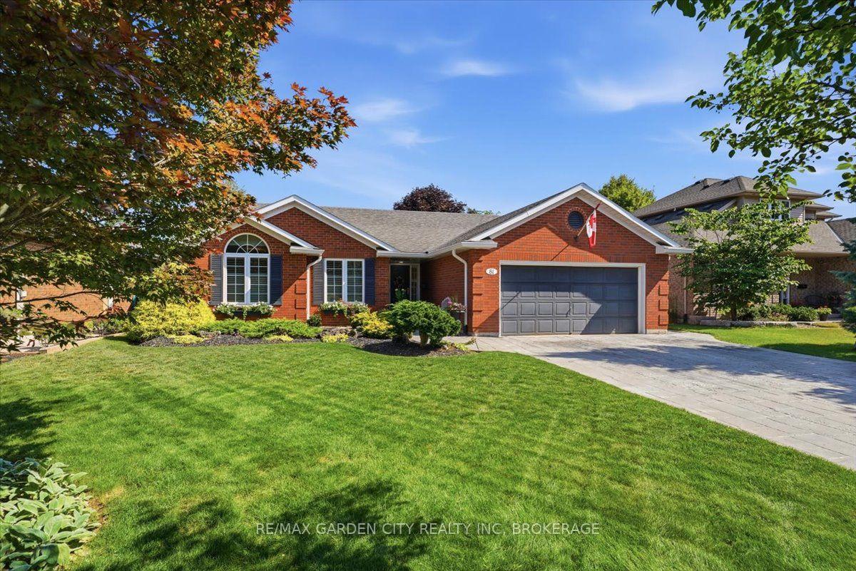 Photo 5 of 81 Sandra Drive, Pelham, Fenwick — HOMEH