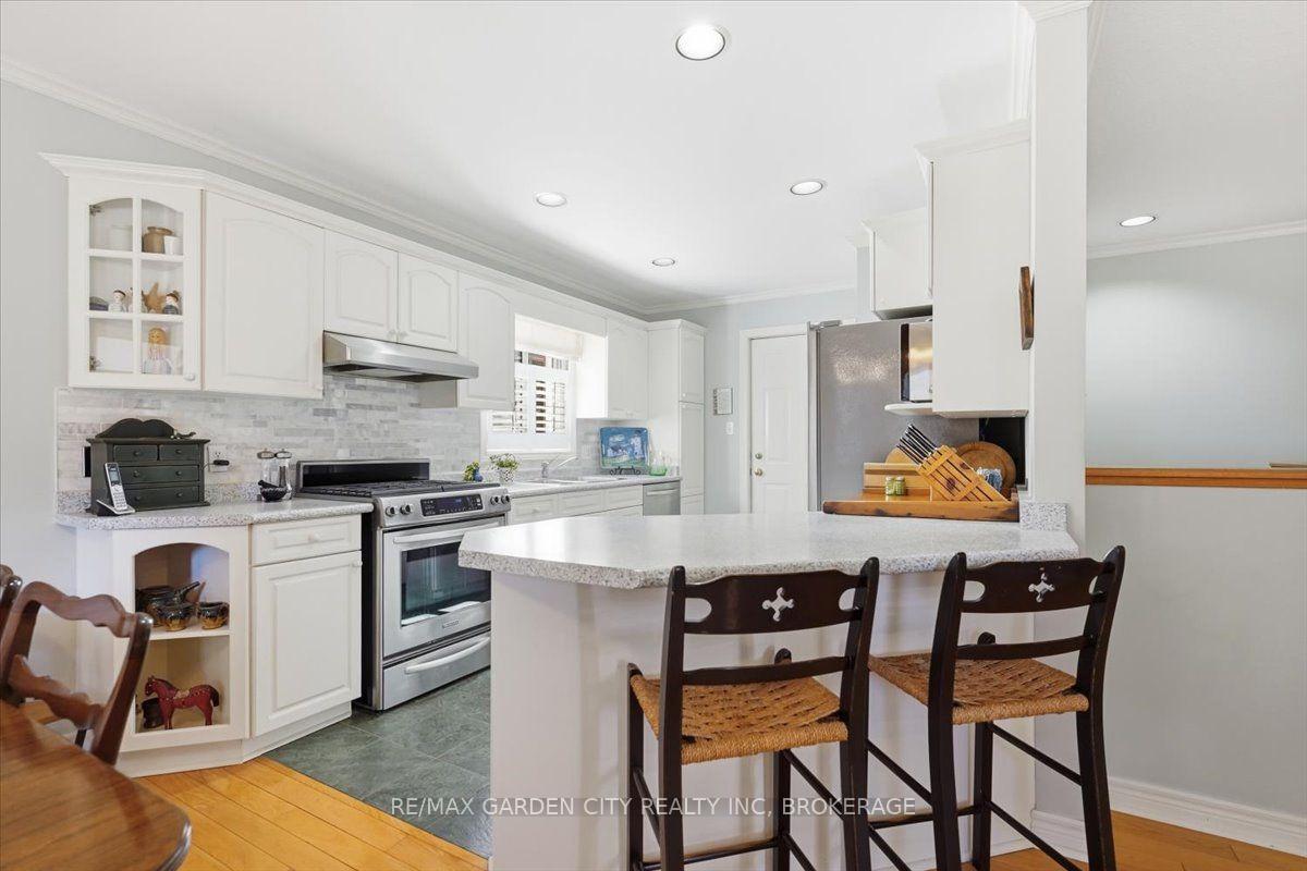 Photo 14 of 81 Sandra Drive, Pelham, Fenwick — HOMEH