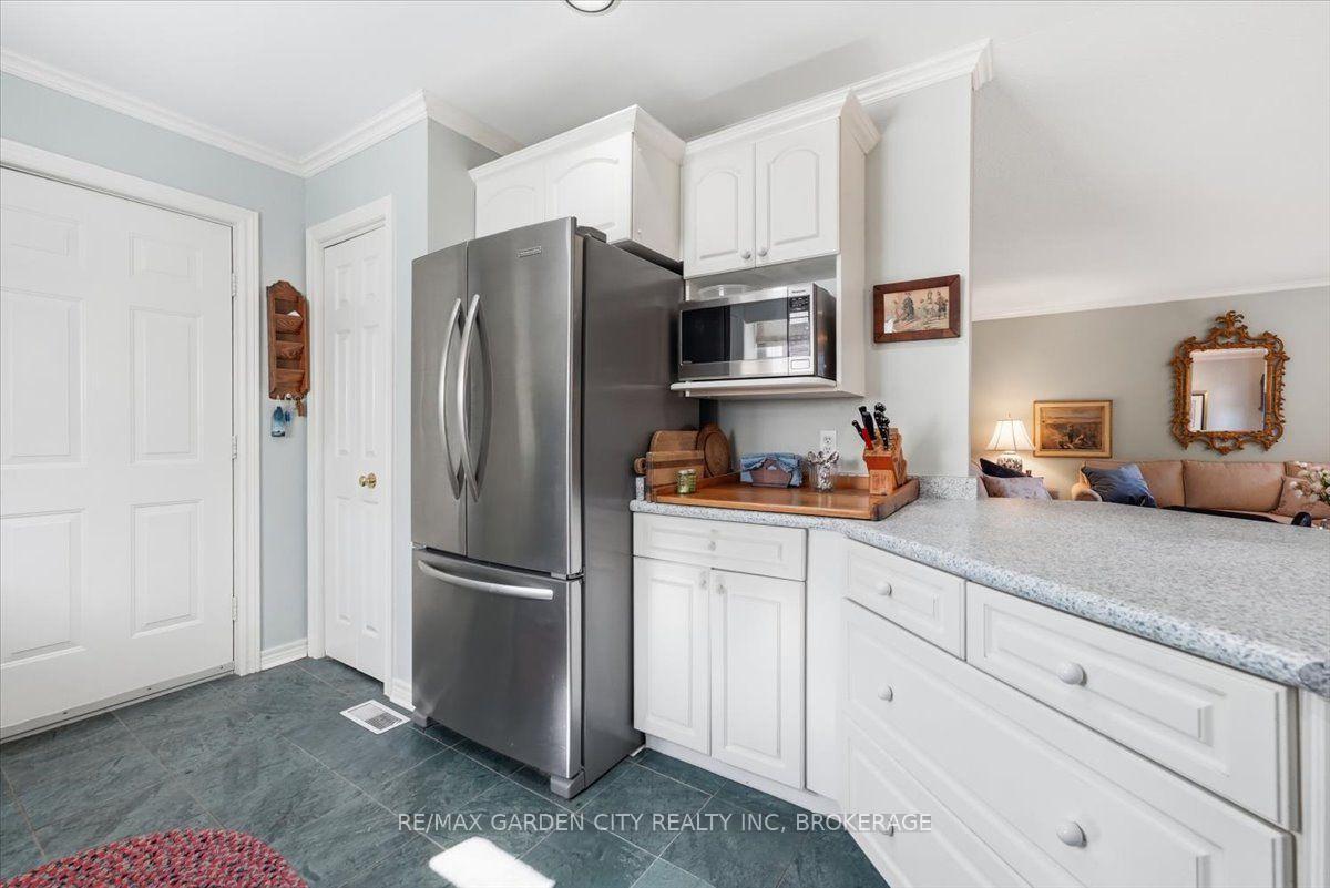 Photo 17 of 81 Sandra Drive, Pelham, Fenwick — HOMEH