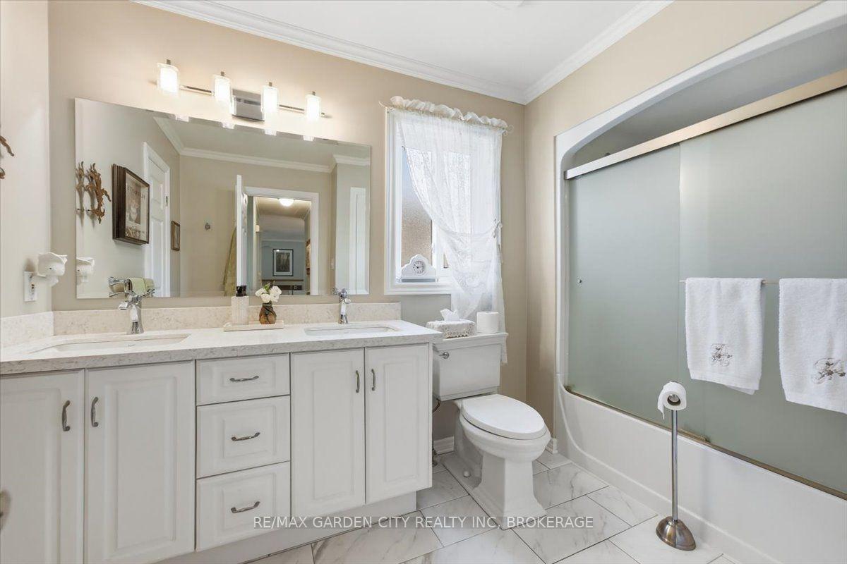 Photo 24 of 81 Sandra Drive, Pelham, Fenwick — HOMEH