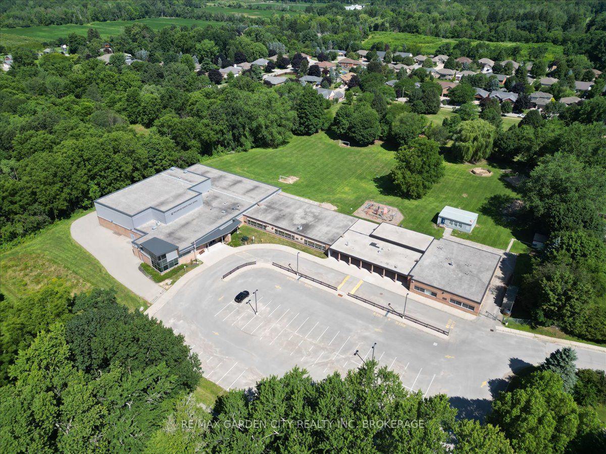 Photo 52 of 81 Sandra Drive, Pelham, Fenwick — HOMEH