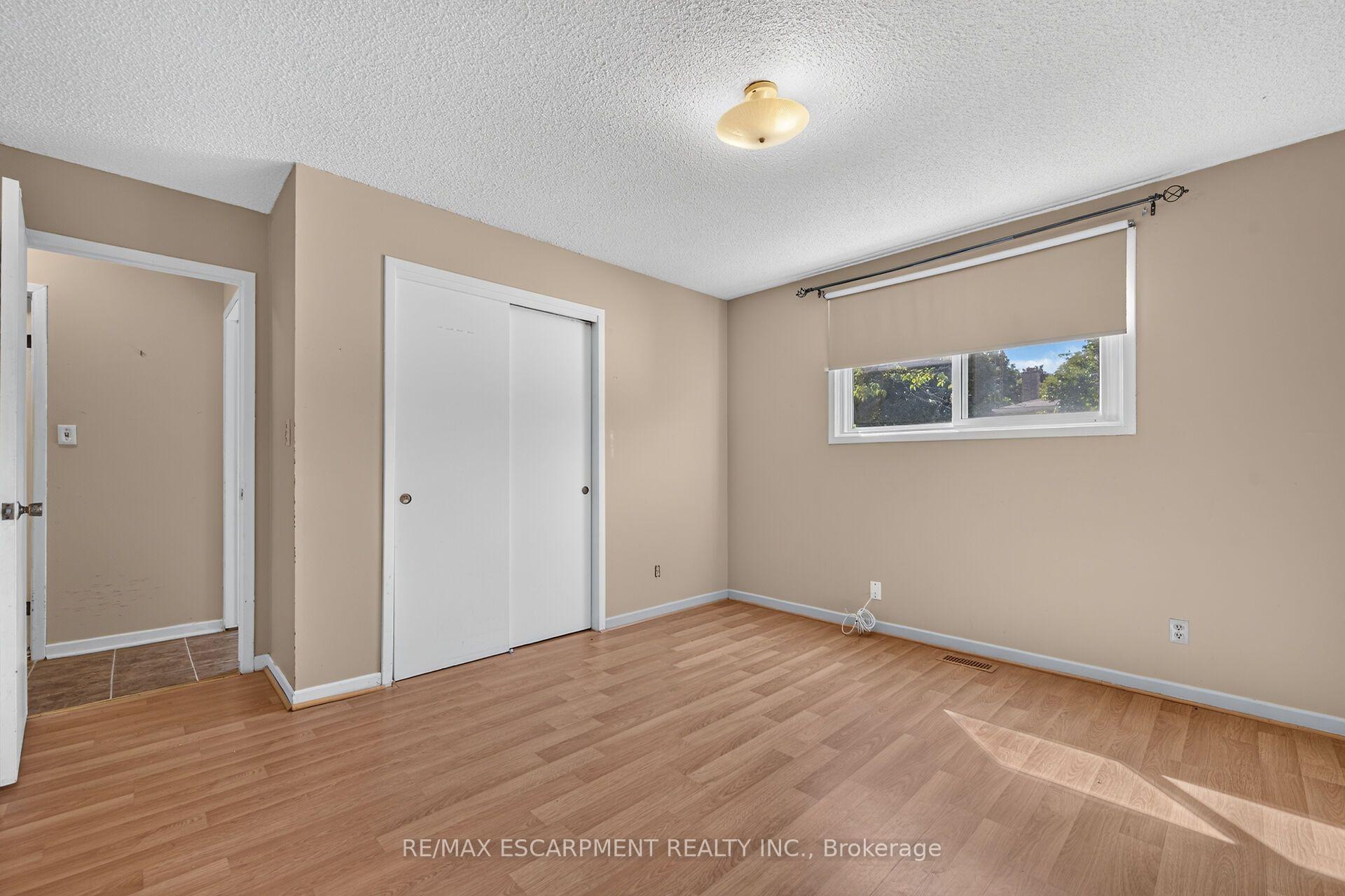 Photo 26 of 10 Tracey Road, St. Catharines, Vine/Linwell — HOMEH