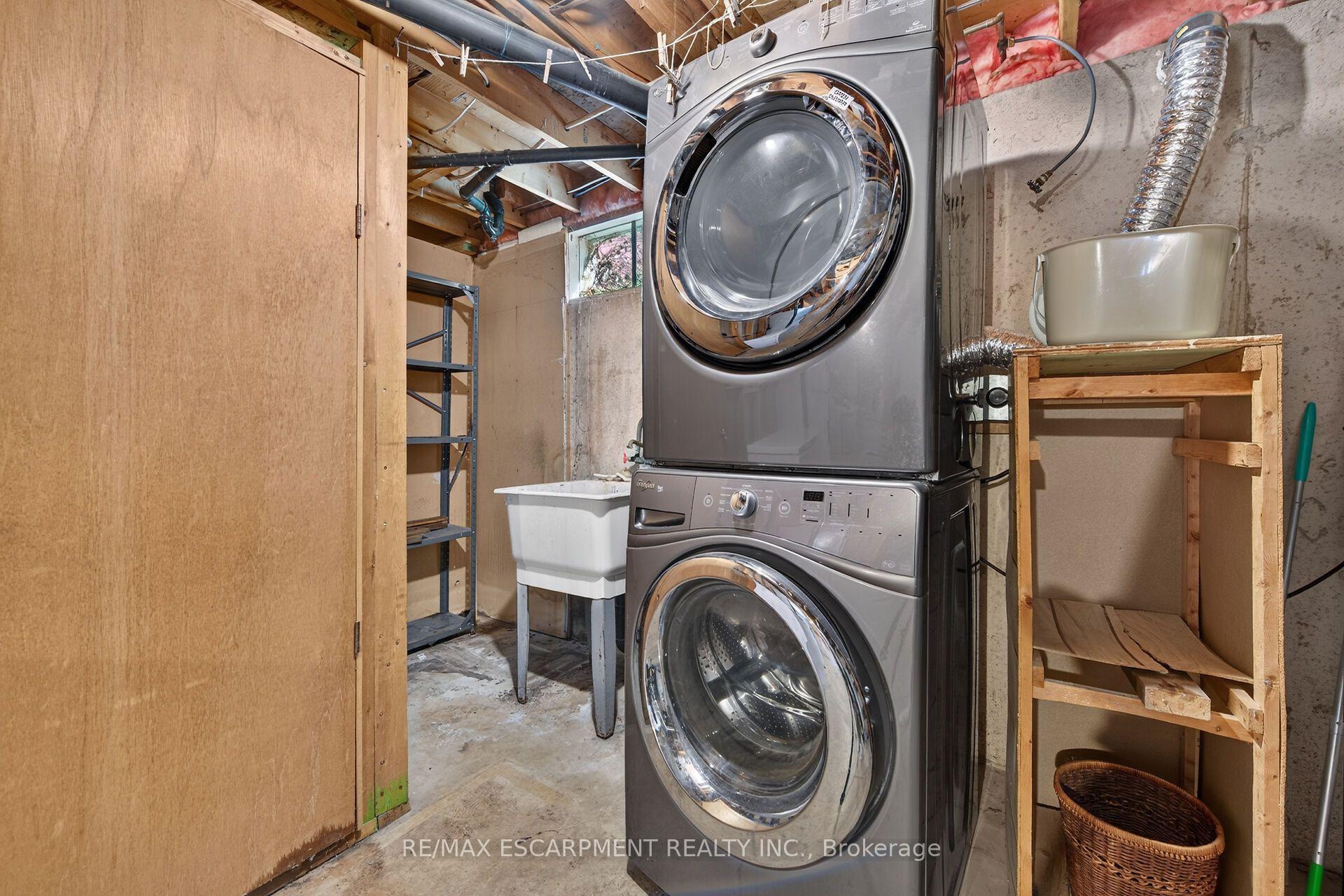 Photo 33 of 10 Tracey Road, St. Catharines, Vine/Linwell — HOMEH