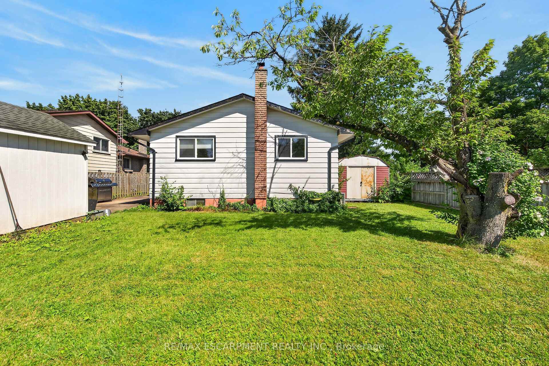 Photo 39 of 10 Tracey Road, St. Catharines, Vine/Linwell — HOMEH