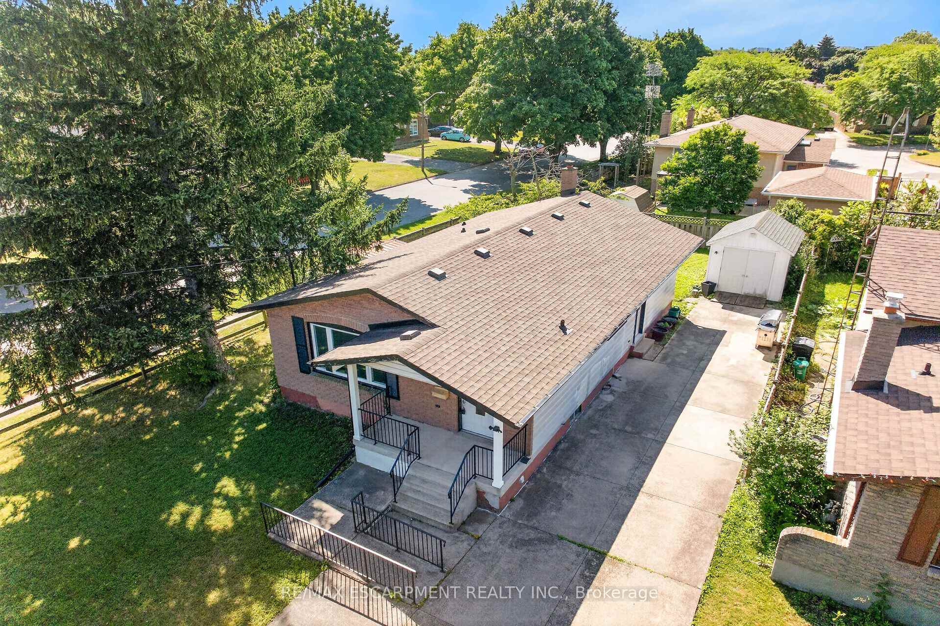 Photo 43 of 10 Tracey Road, St. Catharines, Vine/Linwell — HOMEH