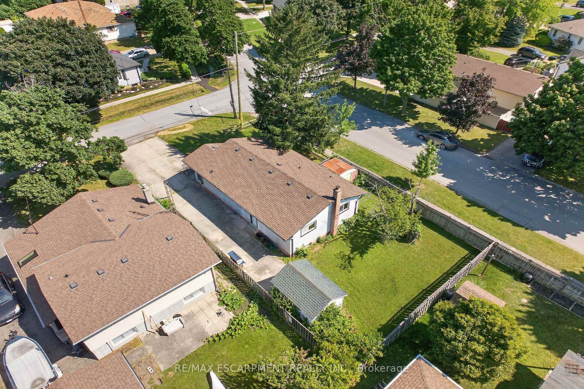 Photo 47 of 10 Tracey Road, St. Catharines, Vine/Linwell — HOMEH