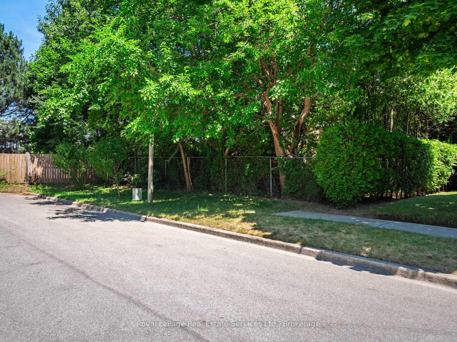 Photo 5 of Victoria Street, Oakville, Bronte — HOMEH