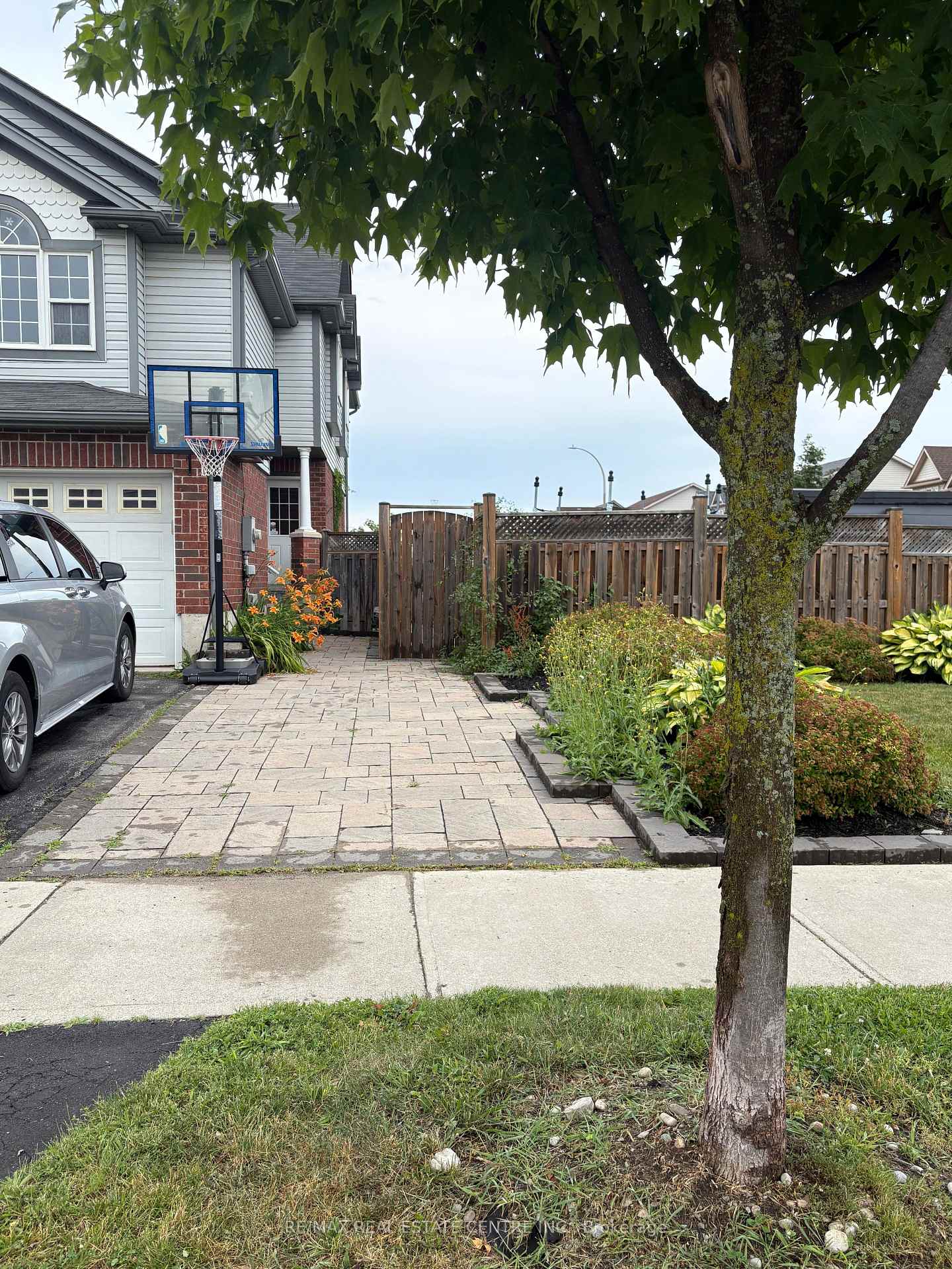 Photo 1 of 2 Sophia Crescent, Kitchener, Huron Park — HOMEH
