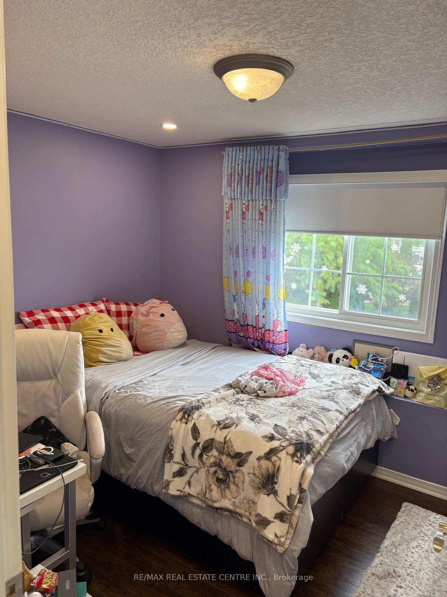Photo 14 of 2 Sophia Crescent, Kitchener, Huron Park — HOMEH